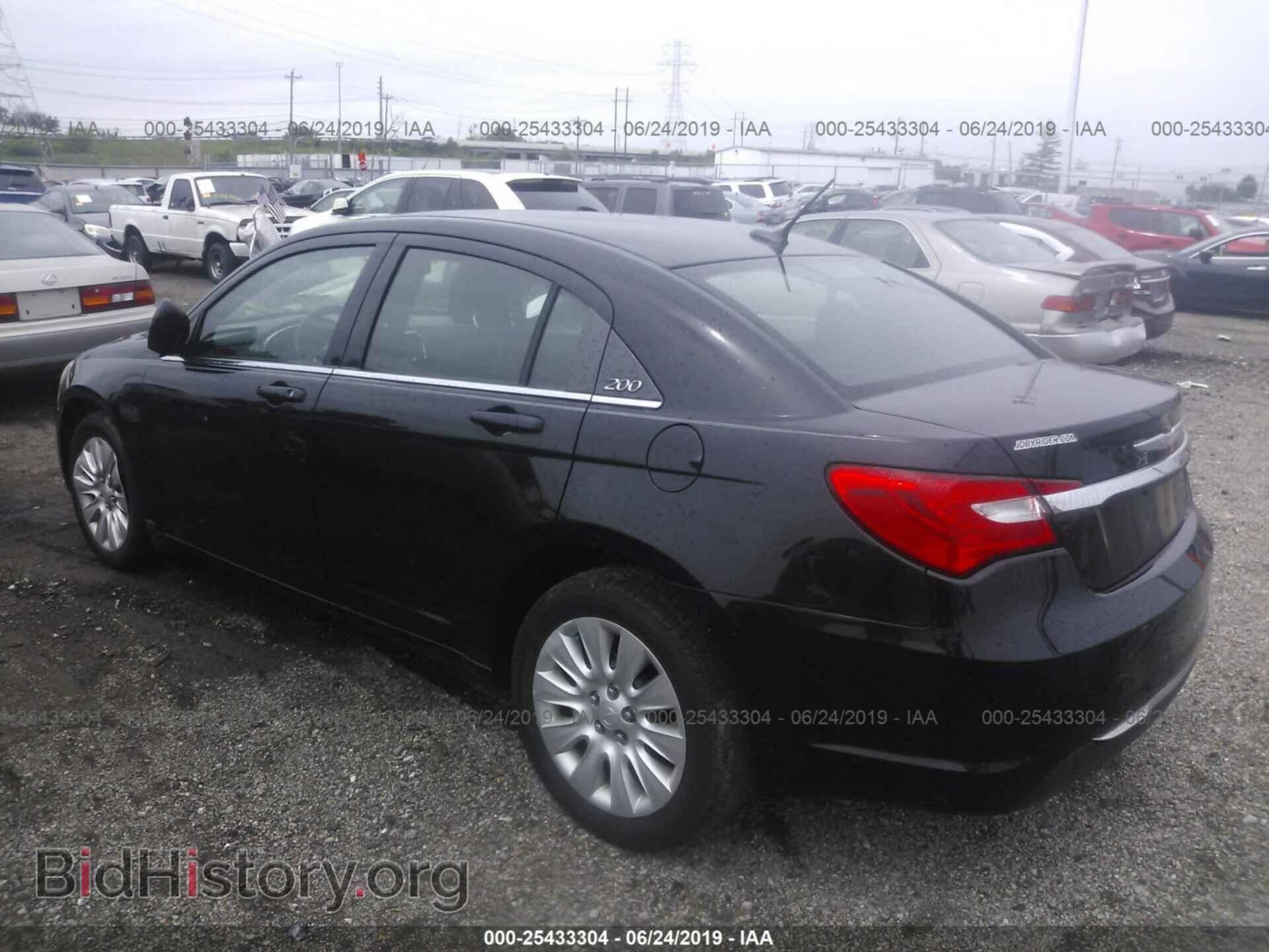 2011 CHRYSLER 200 - VIN: 1C3BC4FB3BN551016 - Фото 3