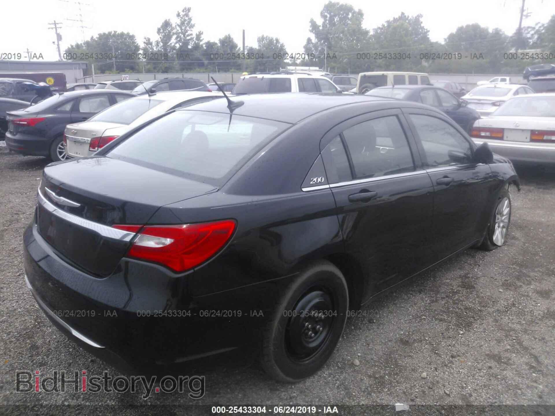 2011 CHRYSLER 200 - VIN: 1C3BC4FB3BN551016 - Фото 4