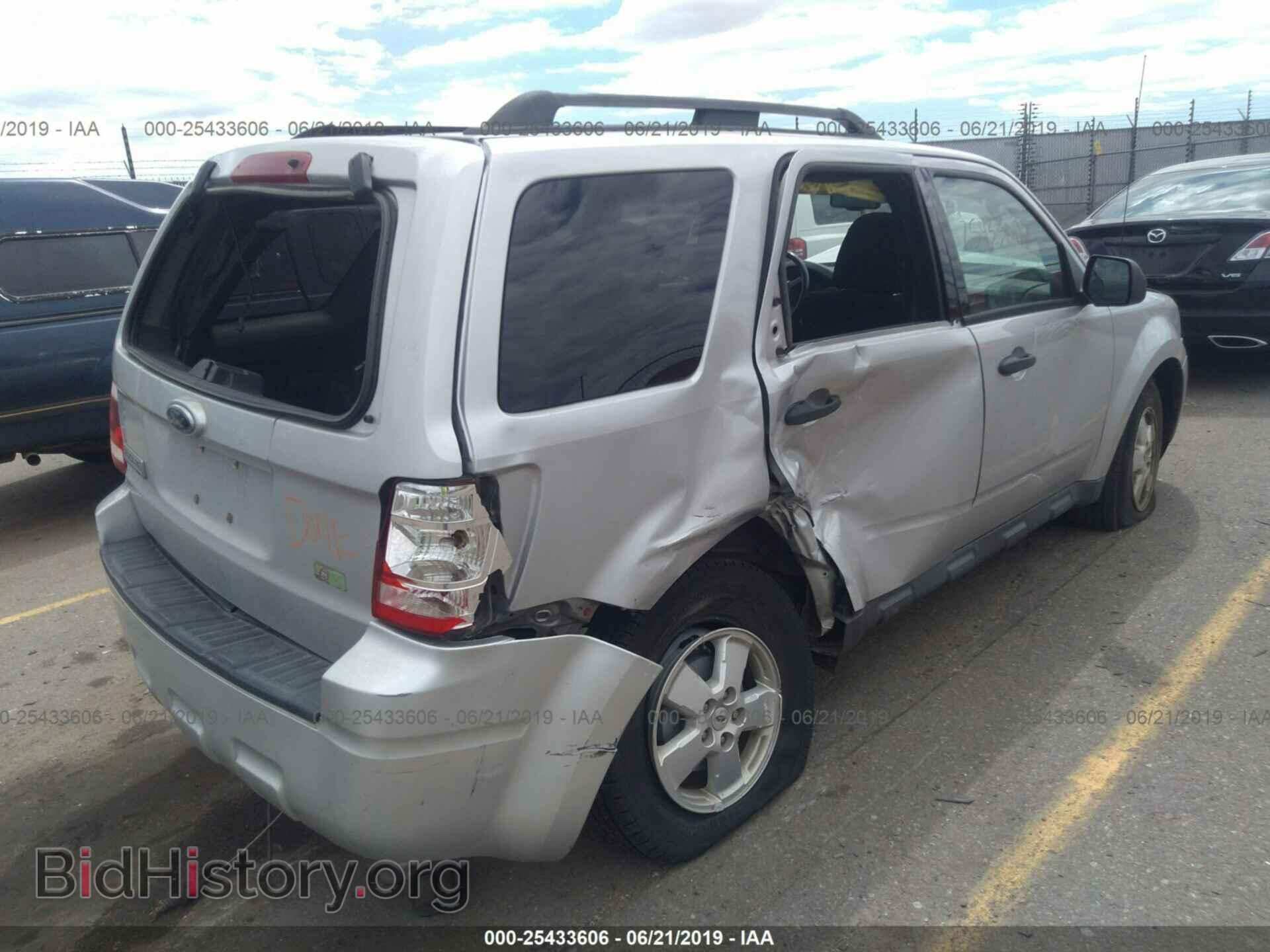 2009 FORD ESCAPE - VIN: 1FMCU03709KC81675 - Фото 4