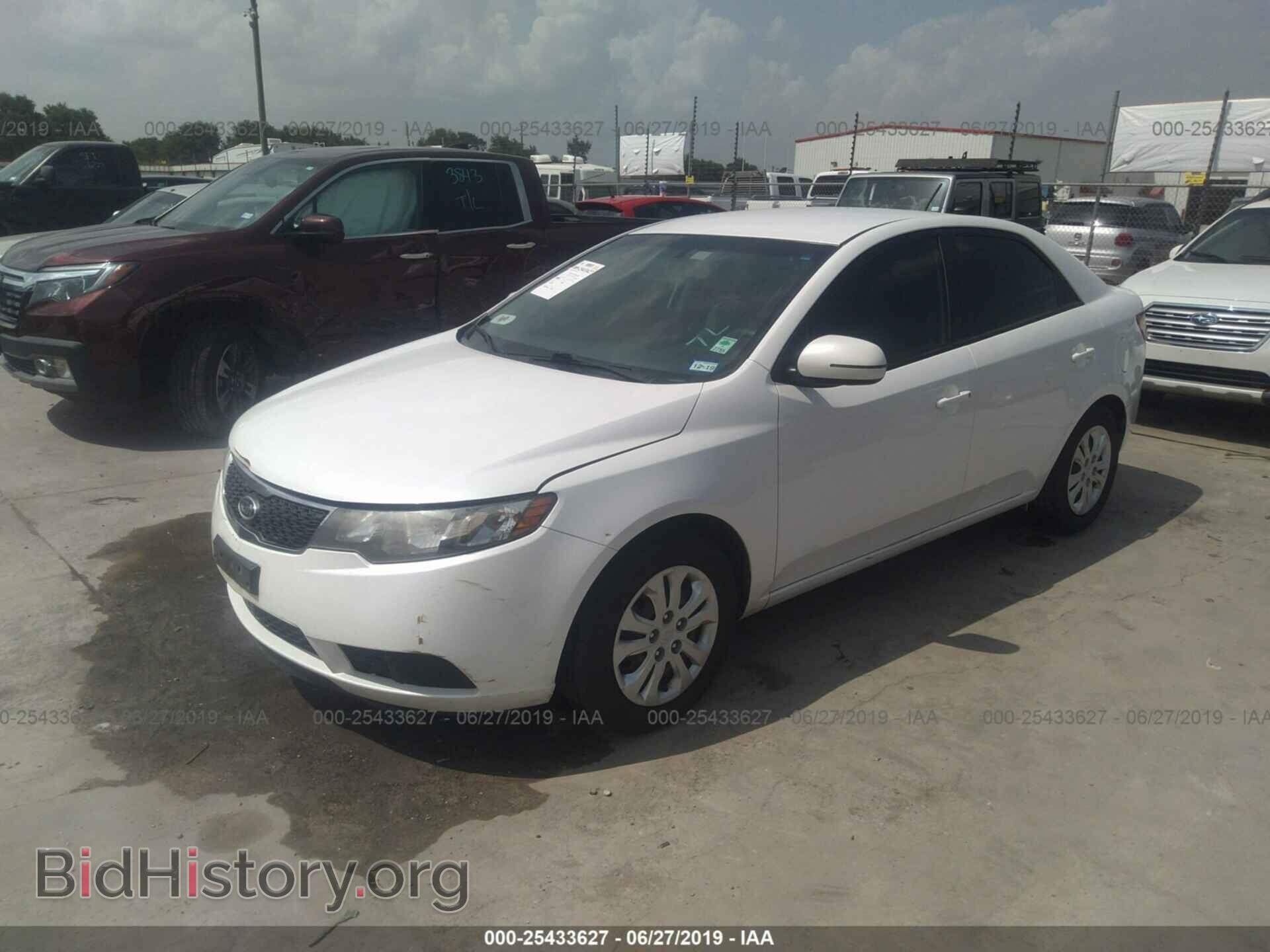 2011 KIA FORTE - VIN: KNAFU4A20B5461207 - Фото 2