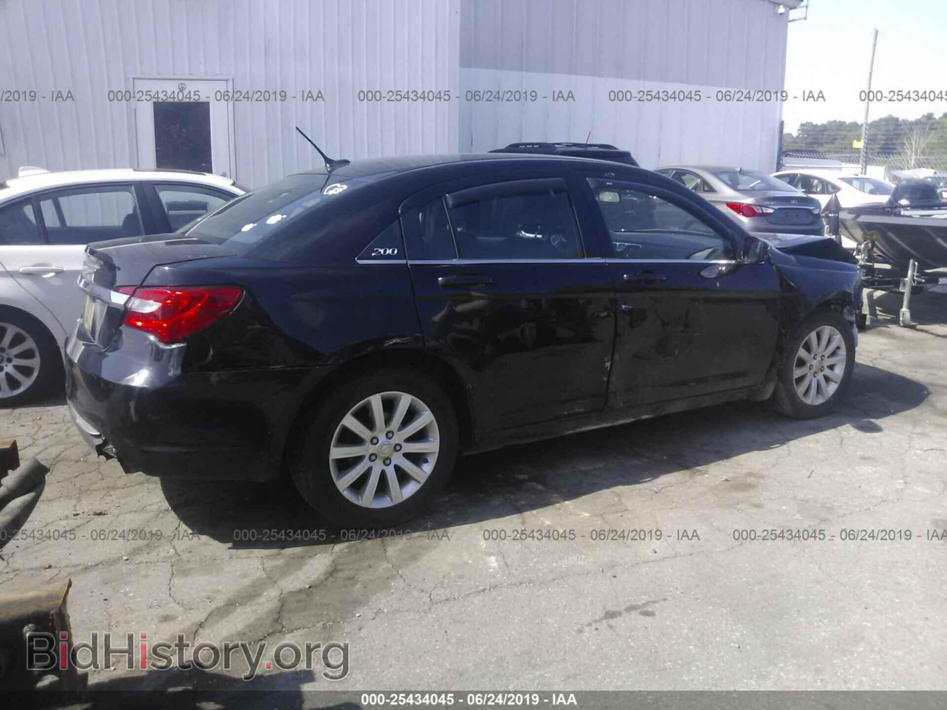 2013 CHRYSLER 200 - VIN: 1C3CCBBB5DN600587 - Photo 4