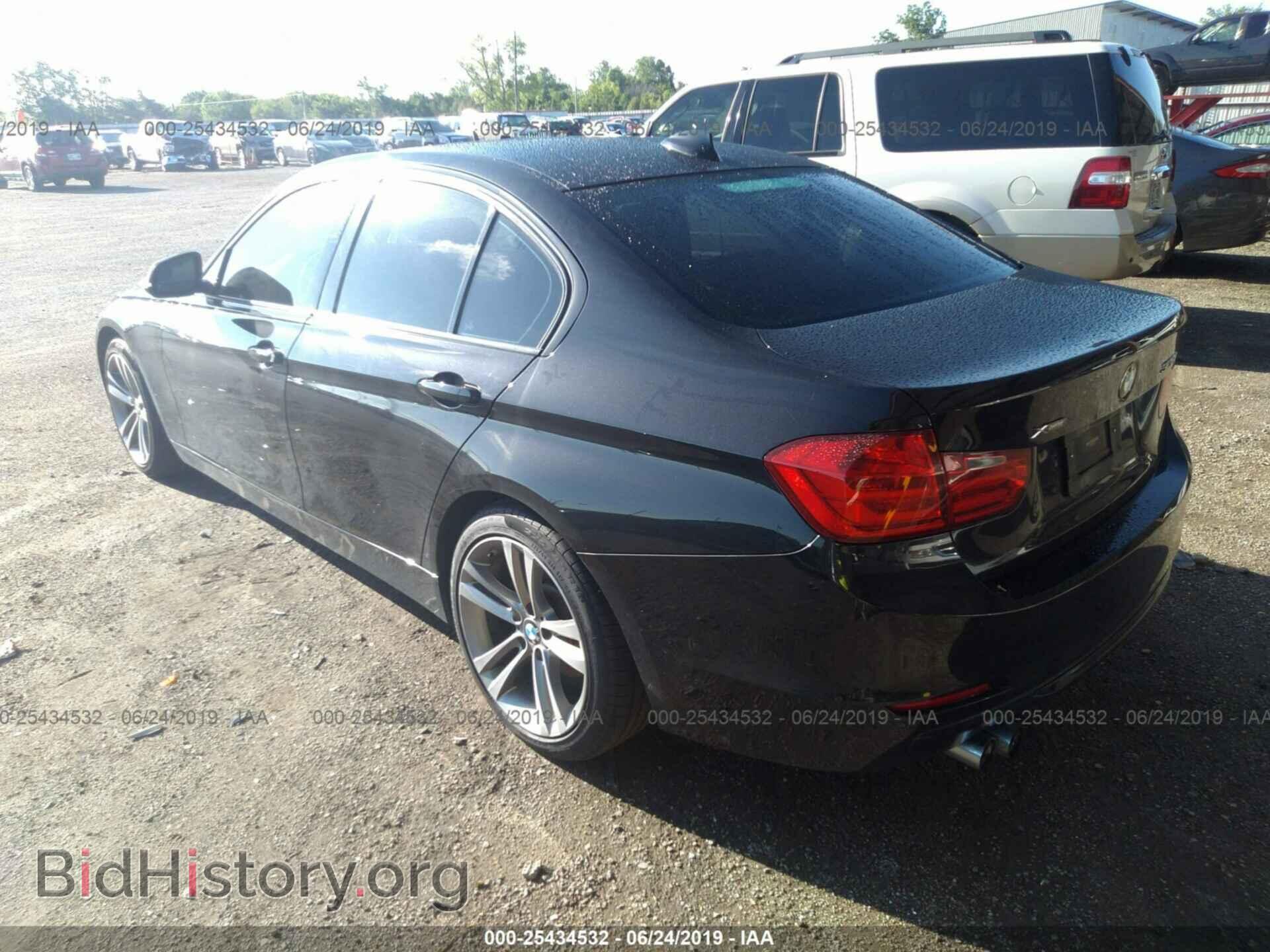 2013 BMW 328 - VIN: WBA3B3C58DF542026 - Фото 3