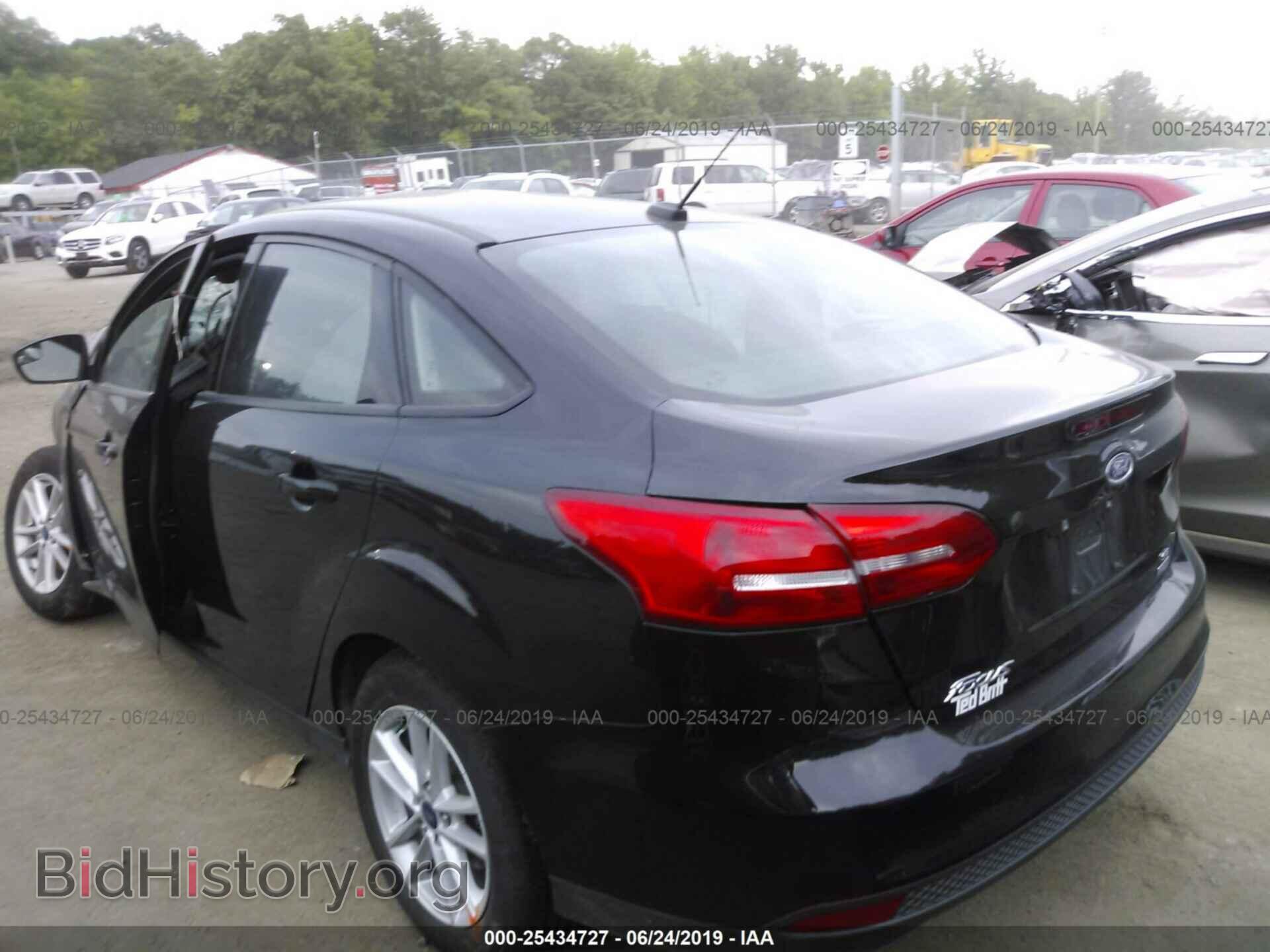 2018 FORD FOCUS - VIN: 1FADP3FEXJL319834 - Фото 3