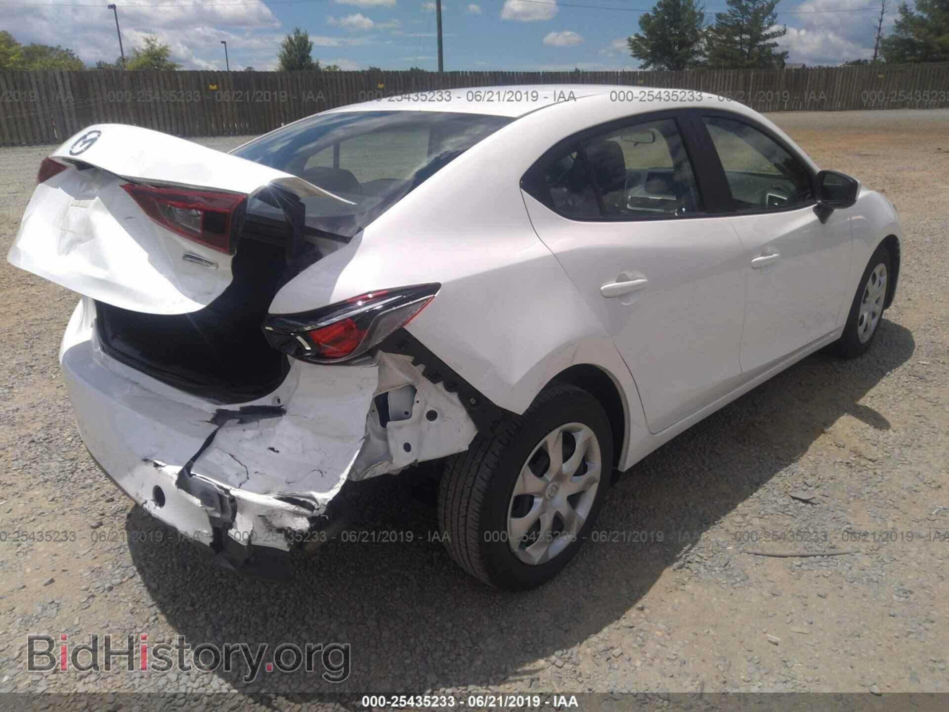 2017 MAZDA 3 - VIN: 3MZBN1U76HM141216 - Фото 4