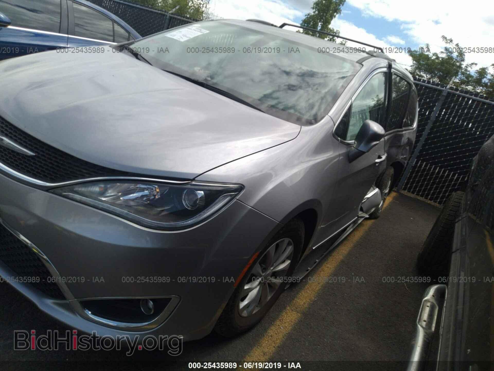 2017 CHRYSLER PACIFICA - VIN: 2C4RC1BG5HR642651 - Photo 2