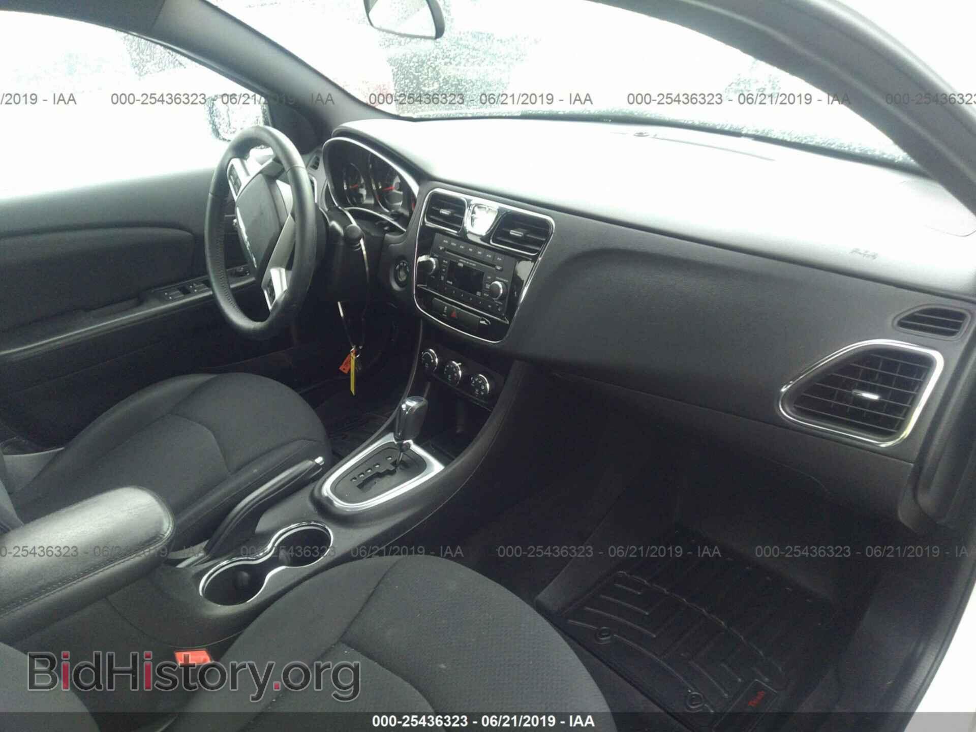 2014 CHRYSLER 200 - VIN: 1C3CCBBG5EN194811 - Фото 5