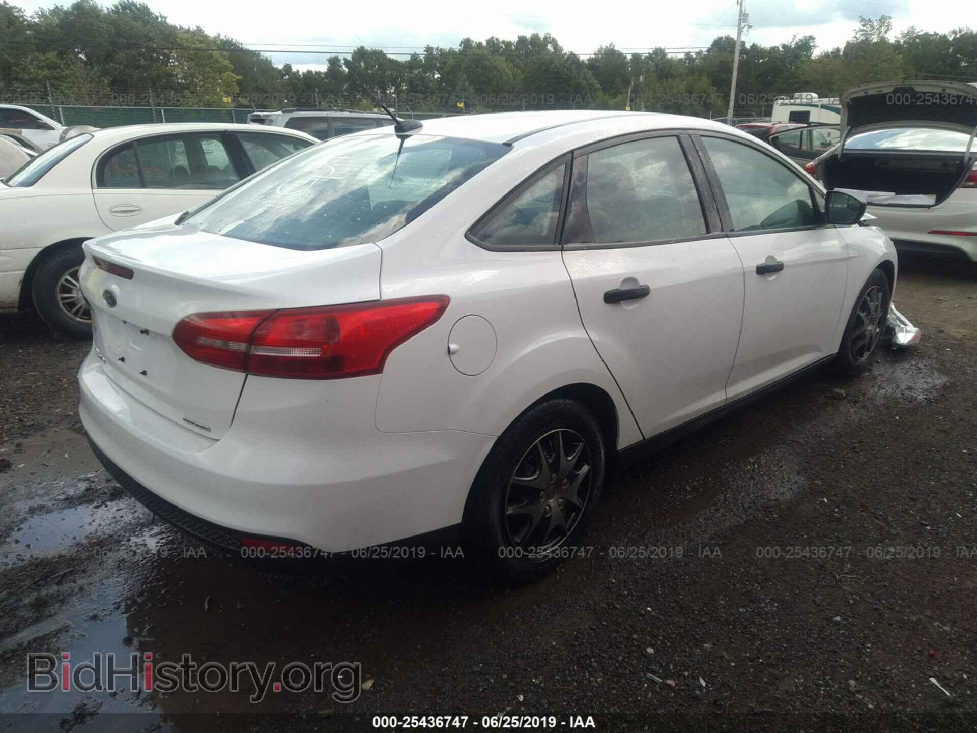 2016 FORD FOCUS - VIN: 1FADP3E23GL251859 - Photo 4
