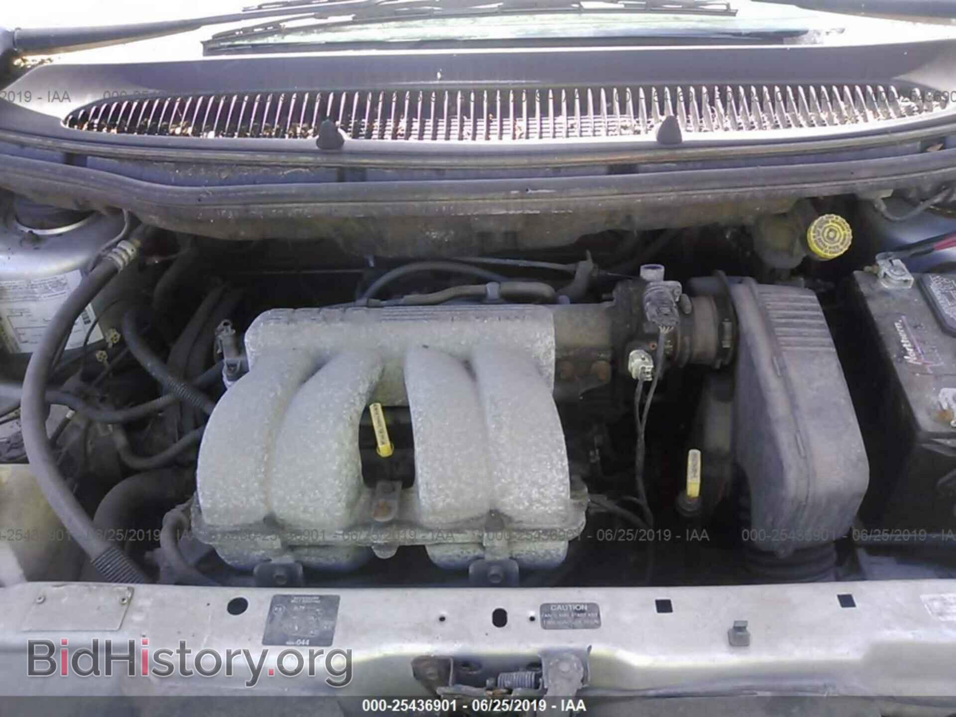2000 CHRYSLER VOYAGER - VIN: 2C4FJ25B6YR684227 - Фото 10
