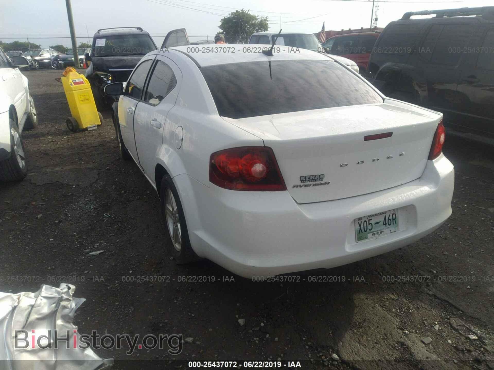 2011 DODGE AVENGER - VIN: 1B3BD1FBXBN555864 - Фото 3