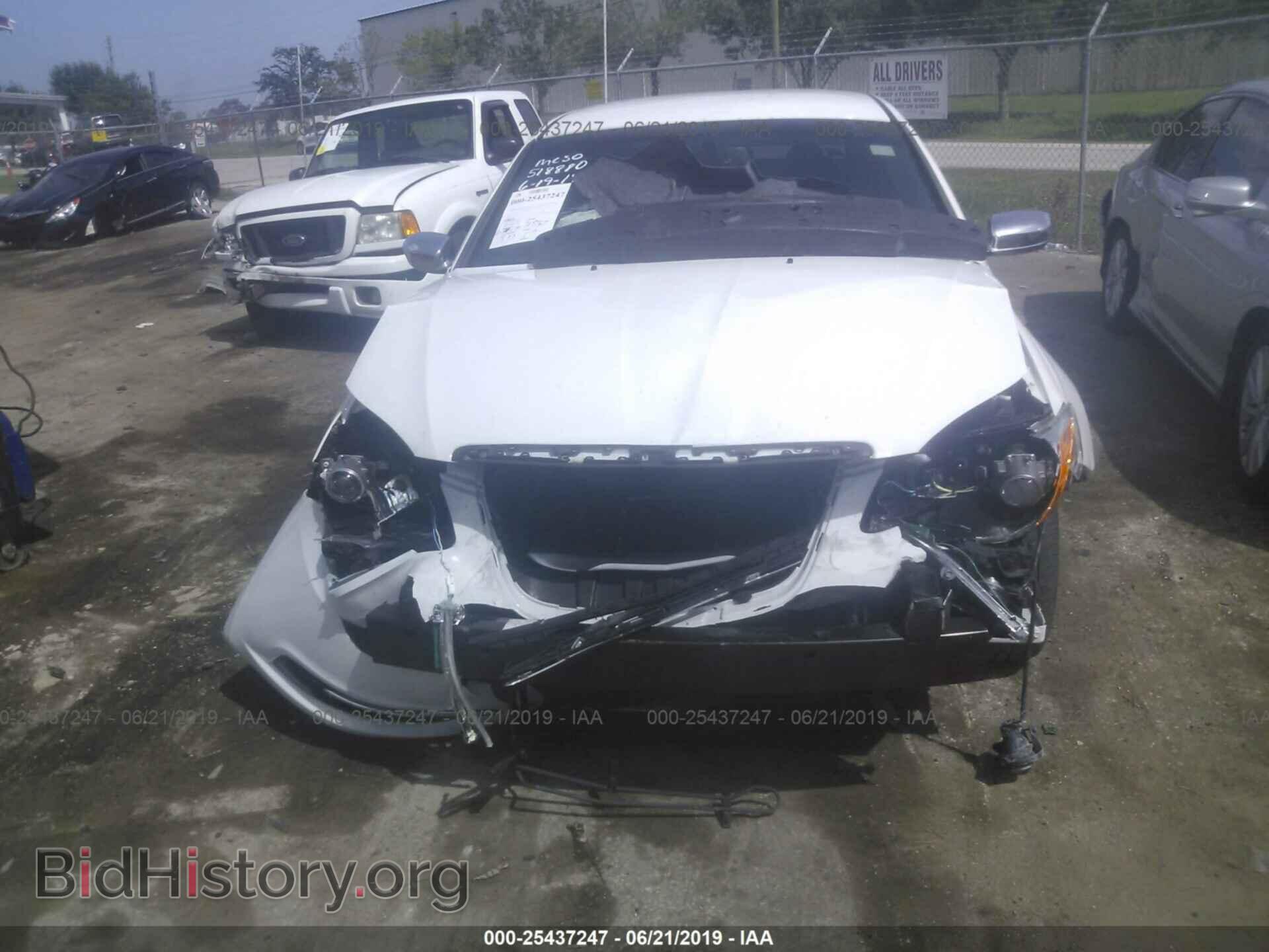 2013 CHRYSLER 200 - VIN: 1C3CCBCG4DN623241 - Photo 6