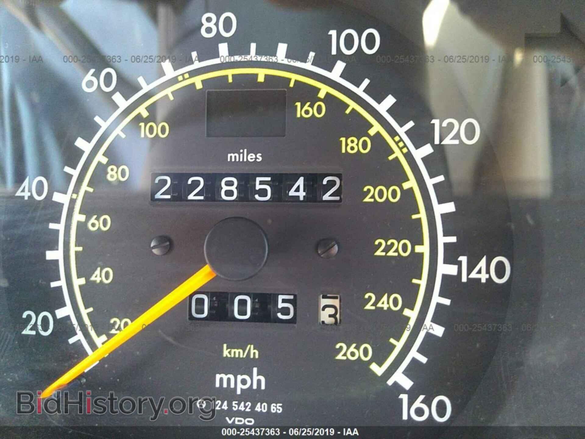 1994 MERCEDES-BENZ E - VIN: WDBEA32E7RC144801 - Фото 7