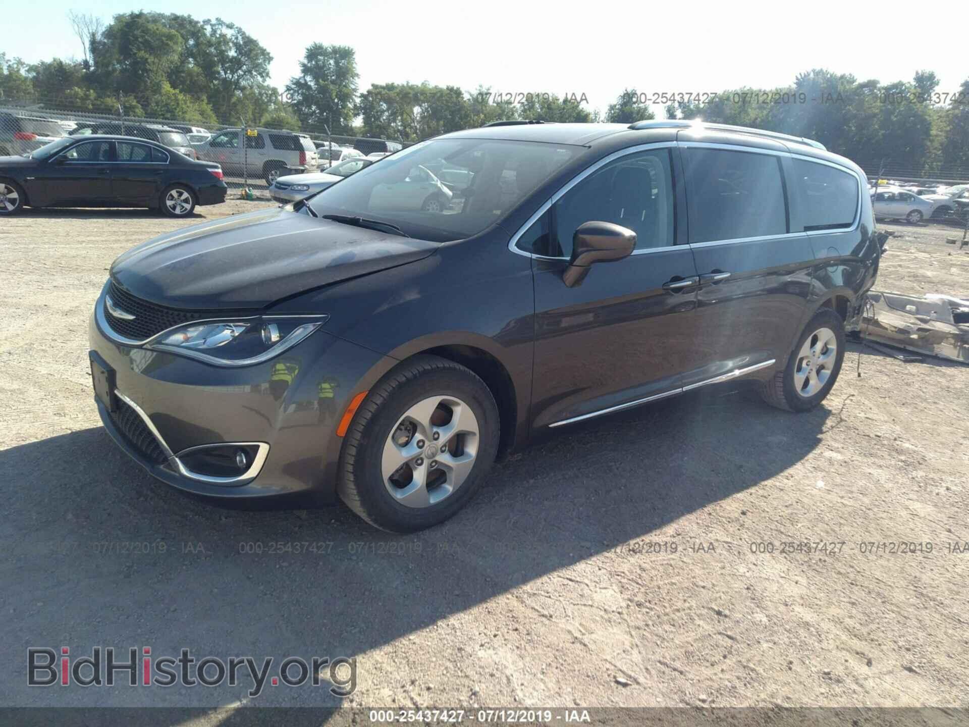 2017 CHRYSLER PACIFICA - VIN: 2C4RC1EG7HR782289 - Фото 2