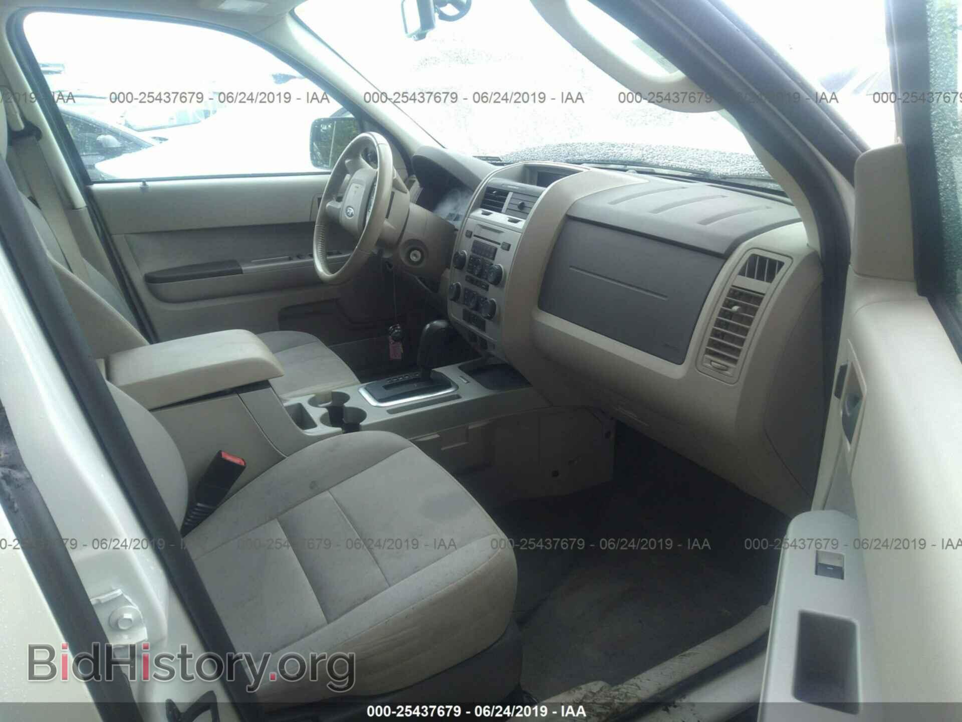 2011 FORD ESCAPE - VIN: 1FMCU0D74BKA49004 - Photo 5
