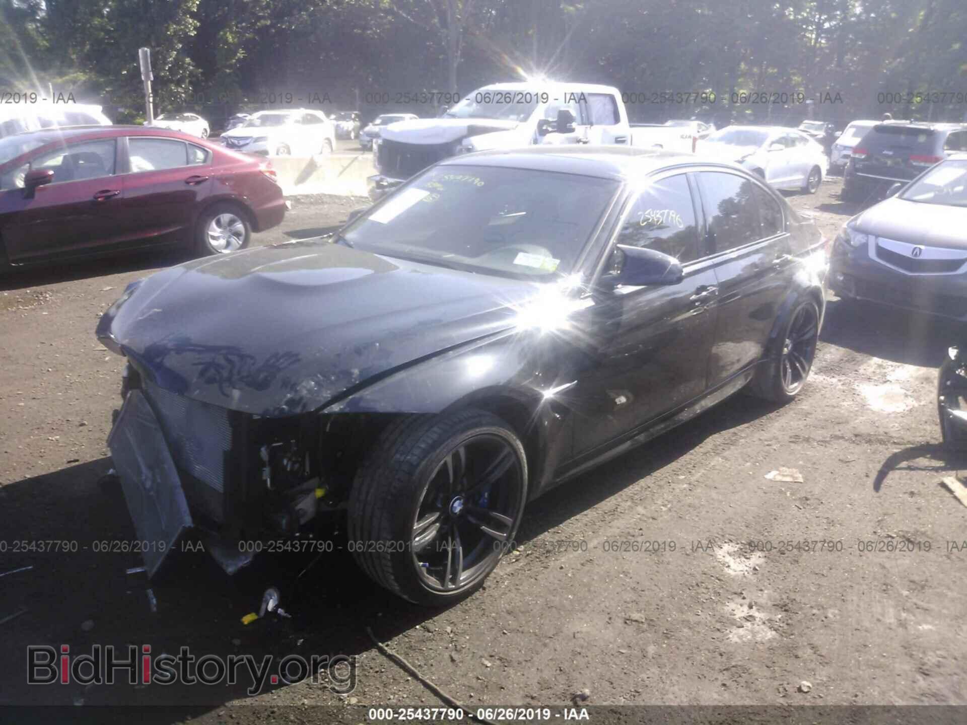 2018 BMW M3 - VIN: WBS8M9C57J5L00666 - Photo 2