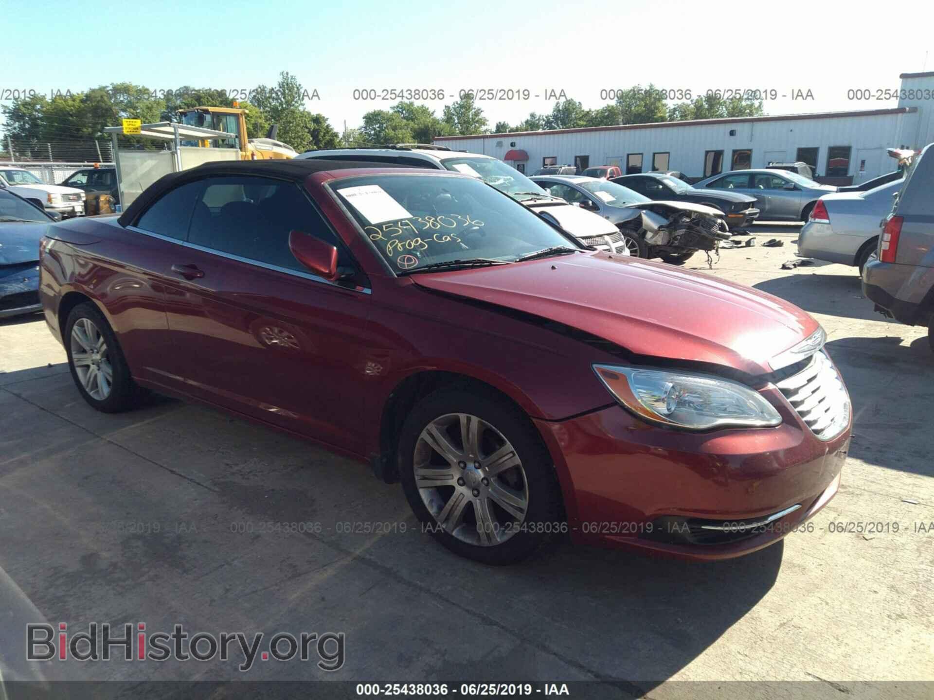 Фотография 1C3BC2EB6BN583402 - CHRYSLER 200 2011
