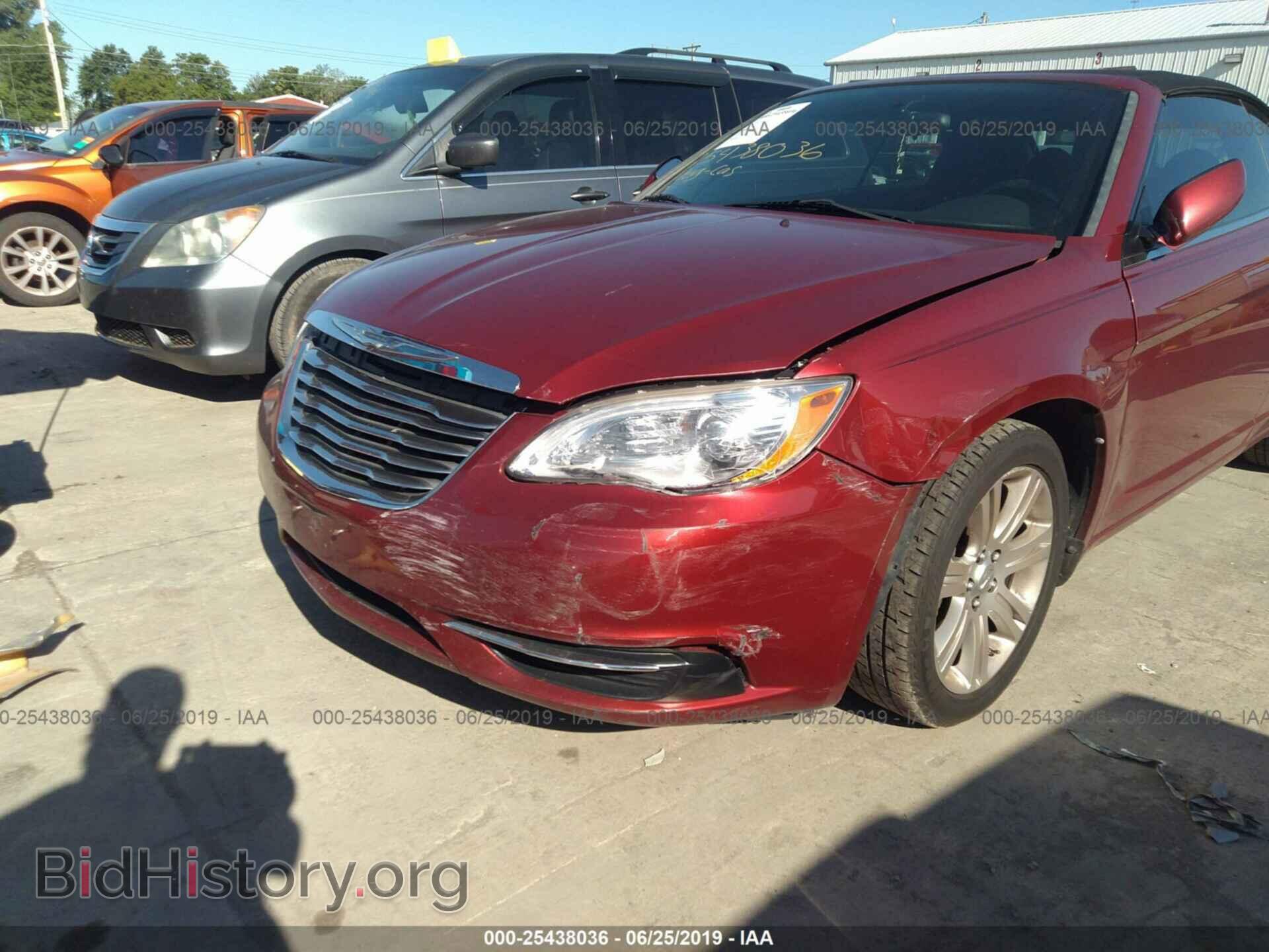2011 CHRYSLER 200 - VIN: 1C3BC2EB6BN583402 - Photo 6