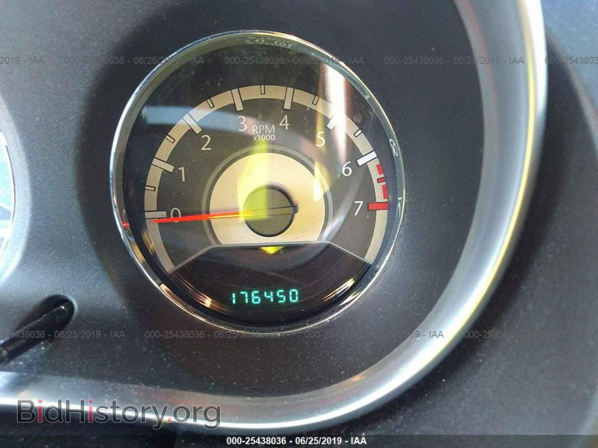 2011 CHRYSLER 200 - VIN: 1C3BC2EB6BN583402 - Photo 7