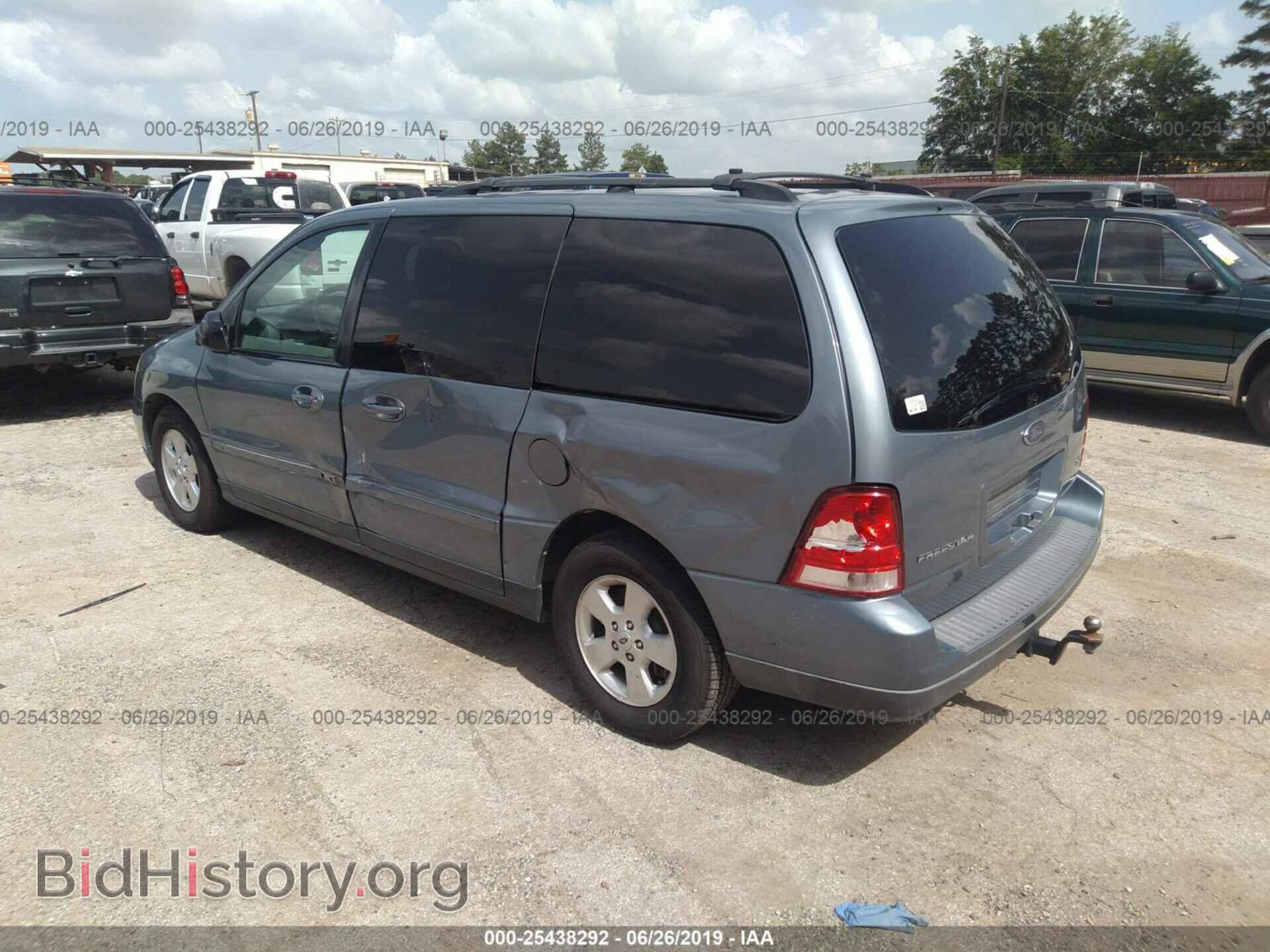 2005 FORD FREESTAR - VIN: 2FMZA57675BA86212 - Фото 3