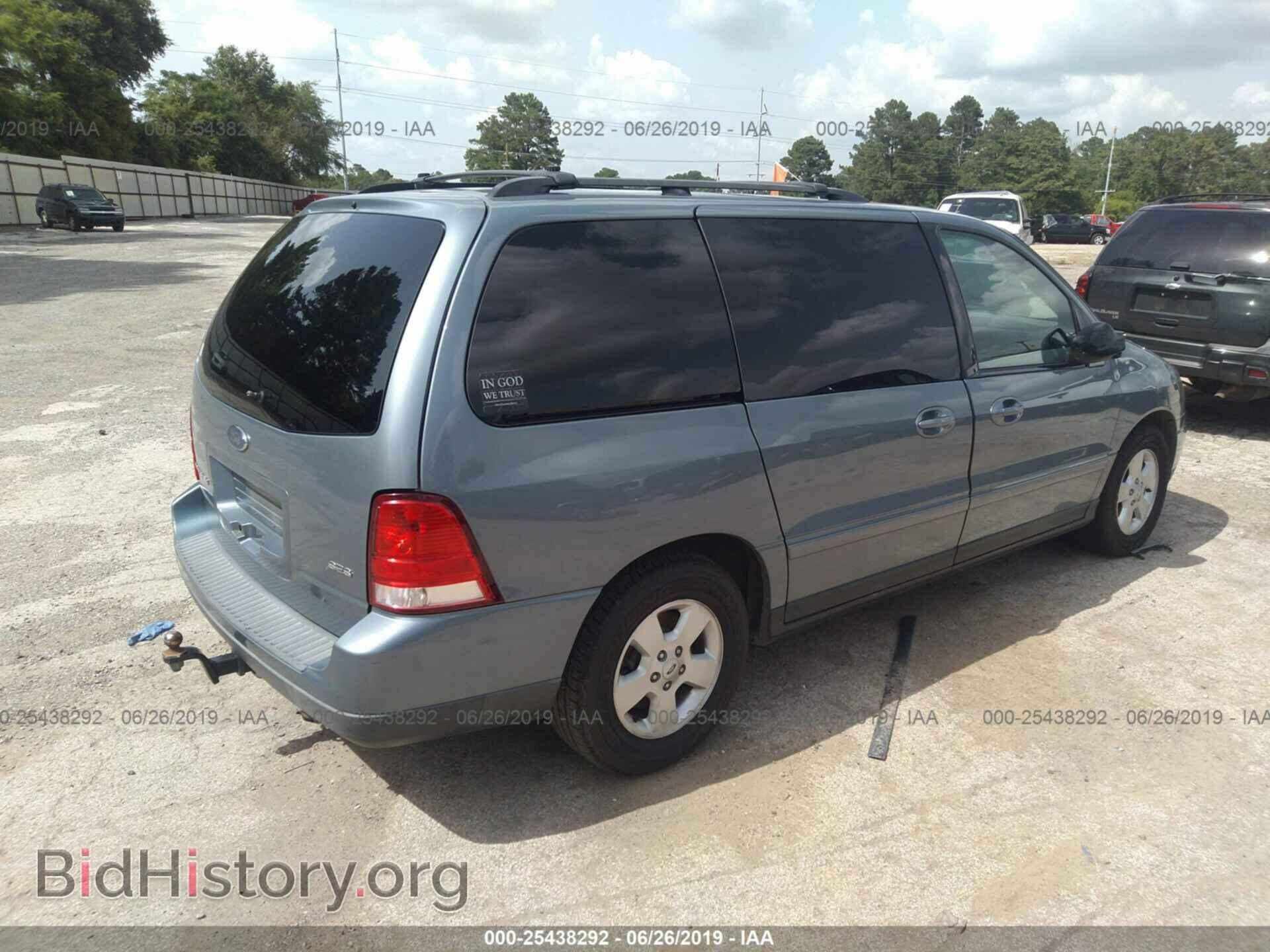 2005 FORD FREESTAR - VIN: 2FMZA57675BA86212 - Фото 4