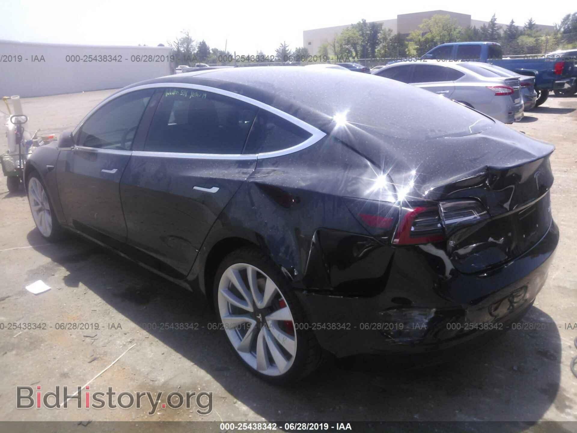2018 TESLA MODEL 3 - VIN: 5YJ3E1EB7JF082598 - Фото 3