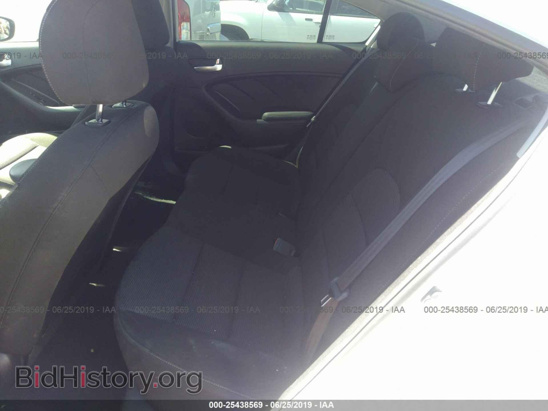 2017 KIA FORTE - VIN: 3KPFK4A75HE054307 - Фото 8