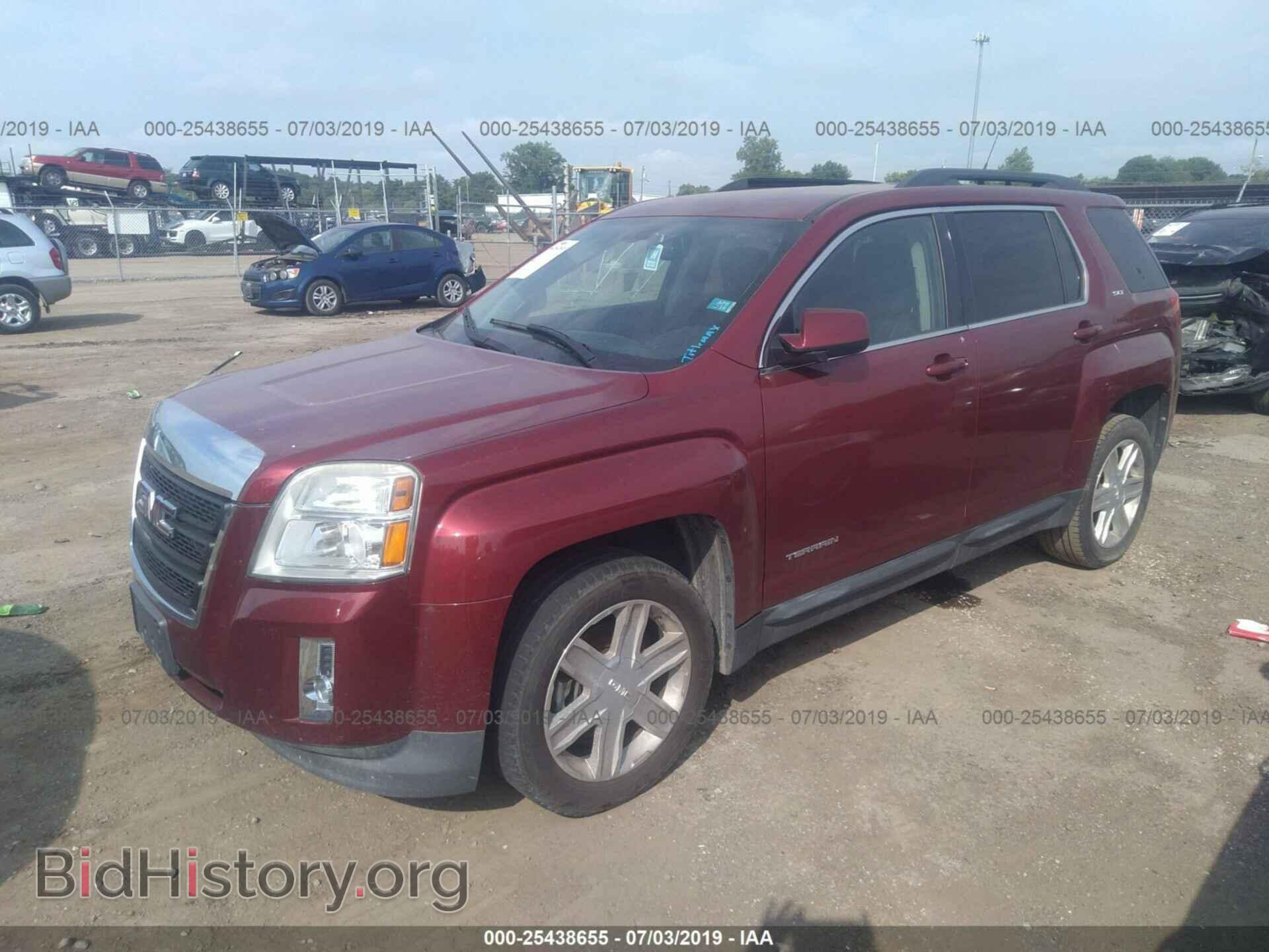 2011 GMC TERRAIN - VIN: 2CTALUEC8B6416964 - Фото 2