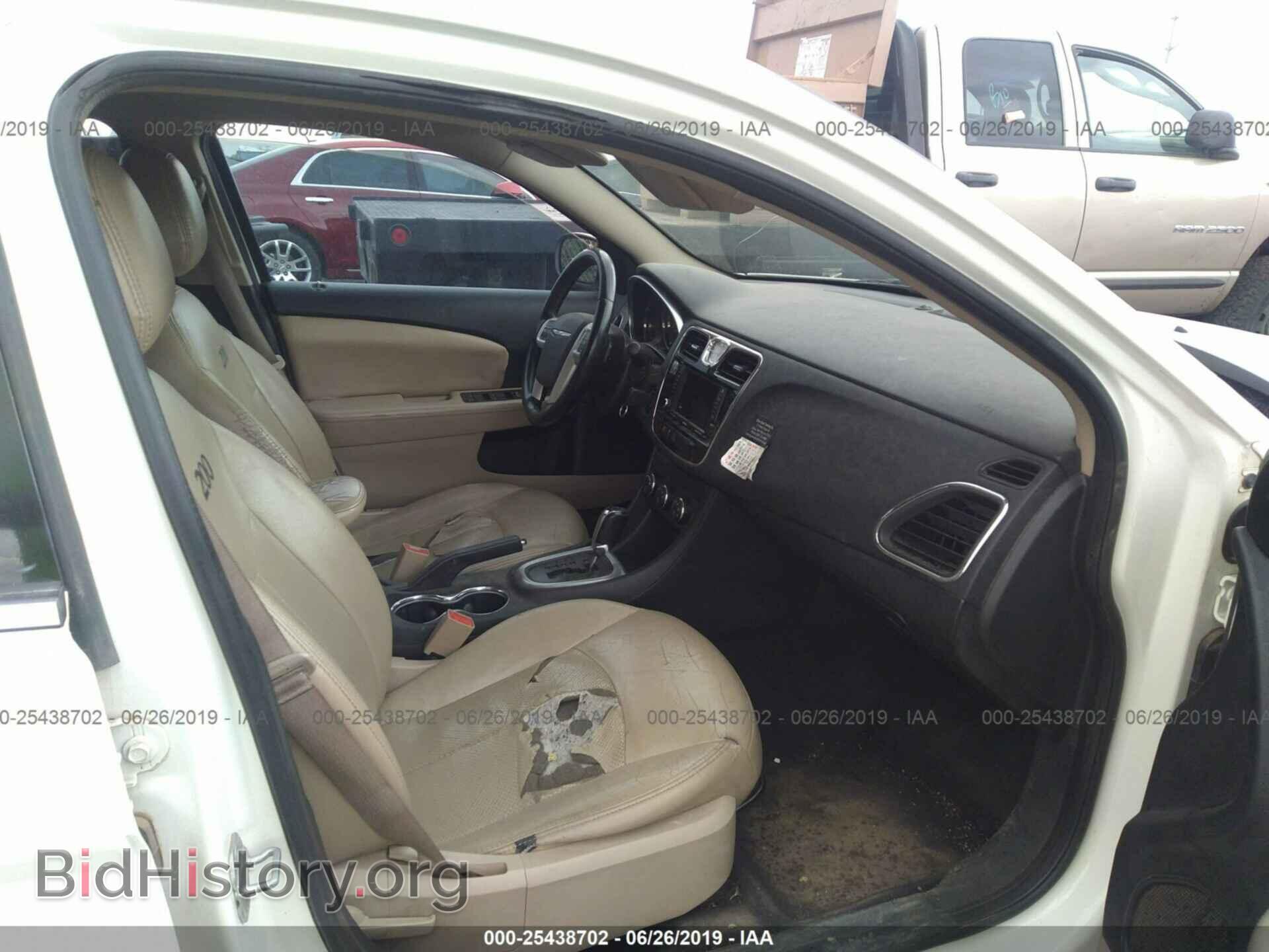 2011 CHRYSLER 200 - VIN: 1C3BC1FG0BN512698 - Фото 5