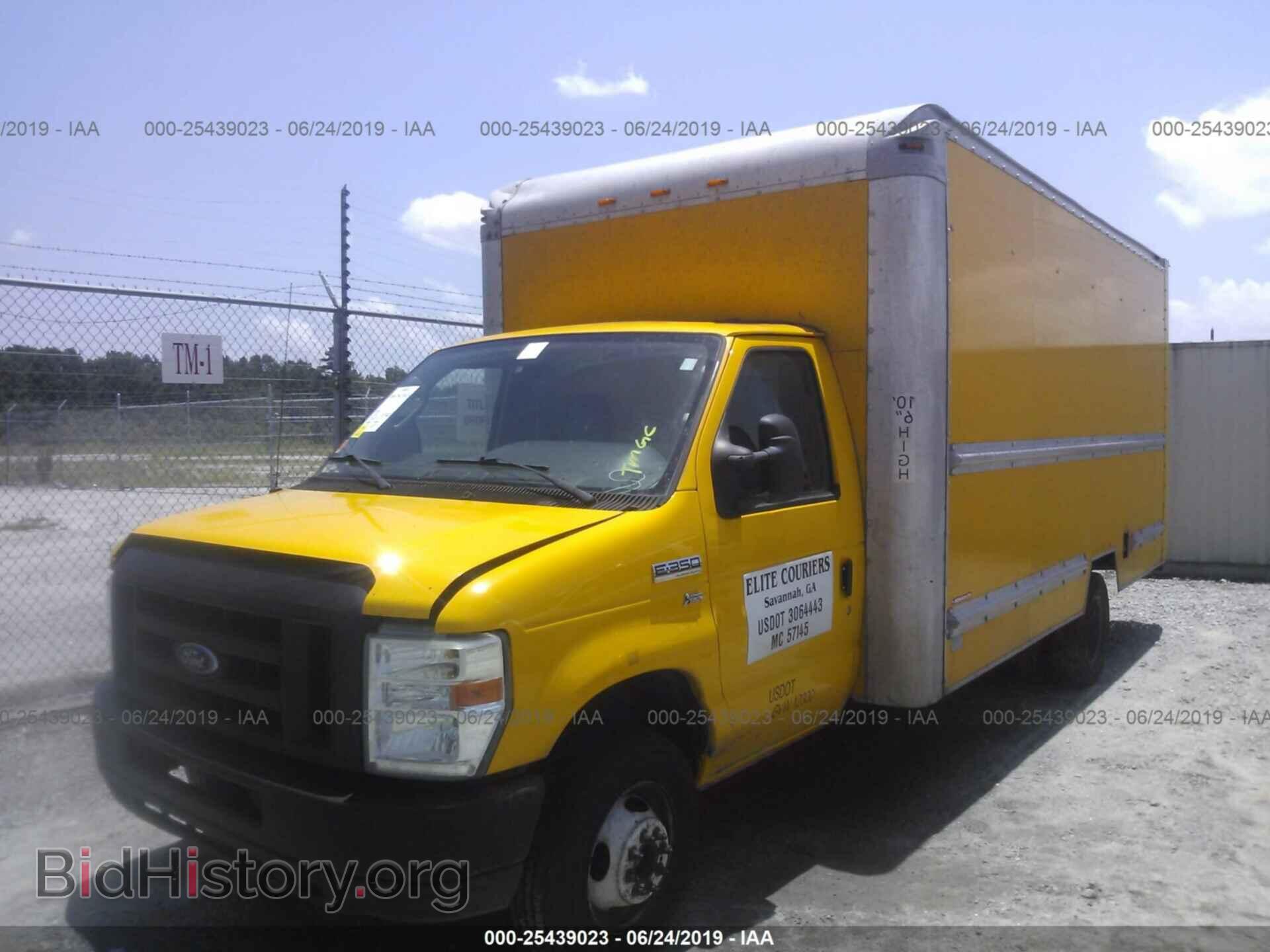 2011 FORD ECONOLINE - VIN: 1FDWE3FL9BDA63796 - Фото 2