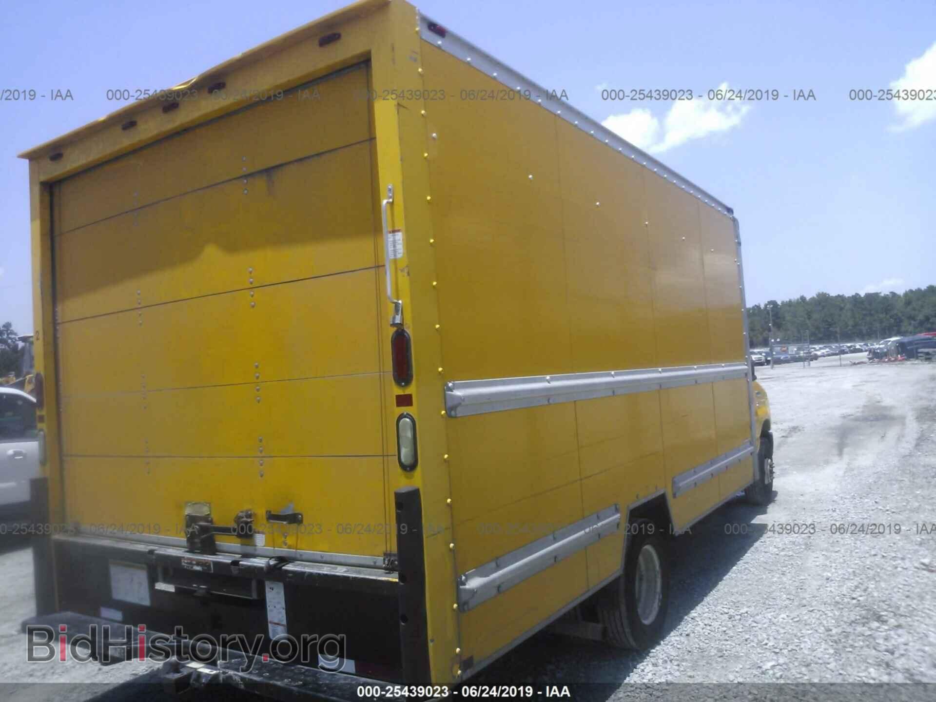 2011 FORD ECONOLINE - VIN: 1FDWE3FL9BDA63796 - Фото 4