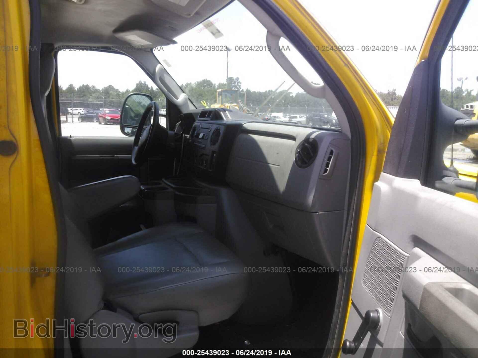 2011 FORD ECONOLINE - VIN: 1FDWE3FL9BDA63796 - Фото 5