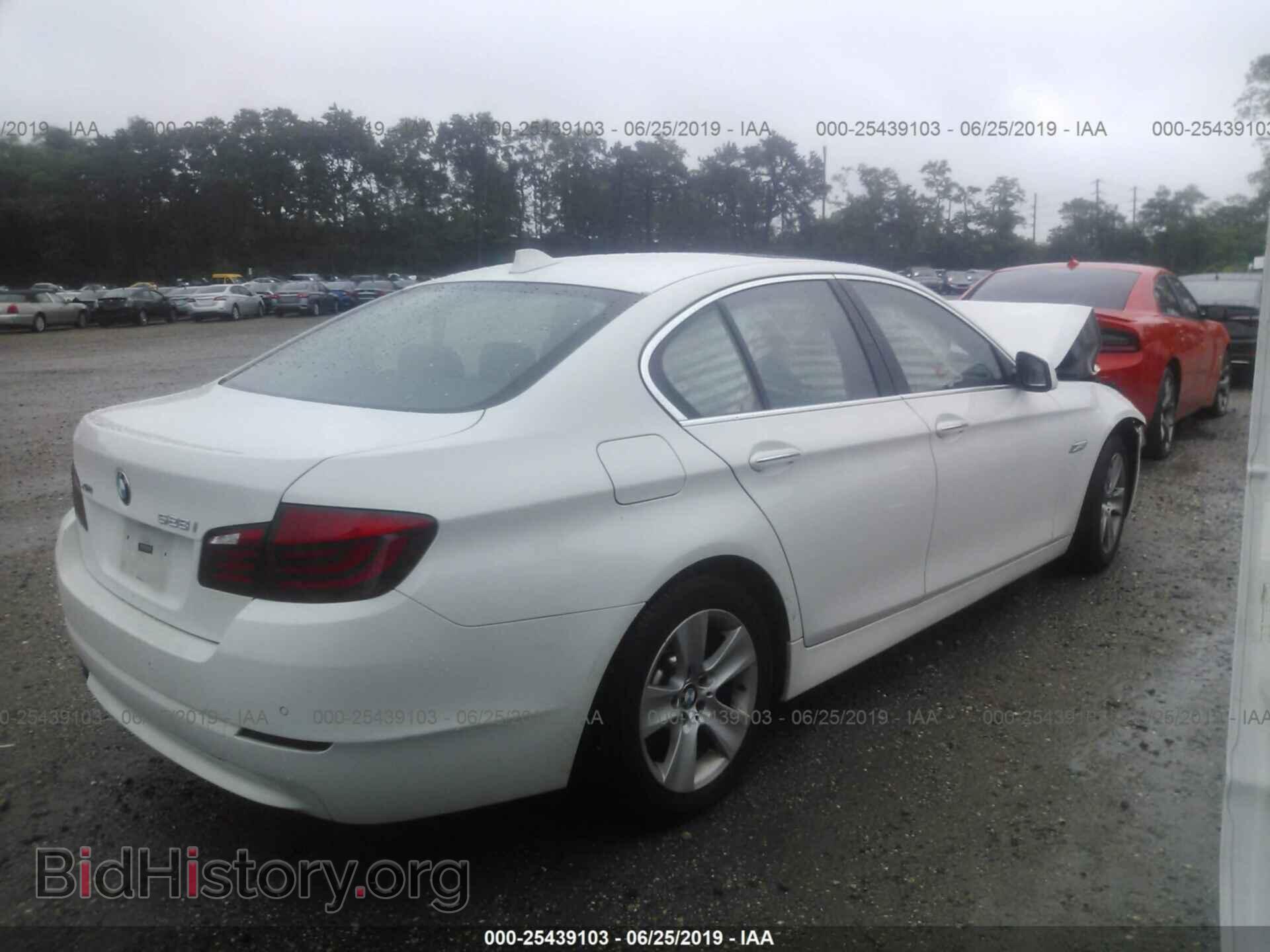 2013 BMW 528 - VIN: WBAXH5C50DD112417 - Фото 4