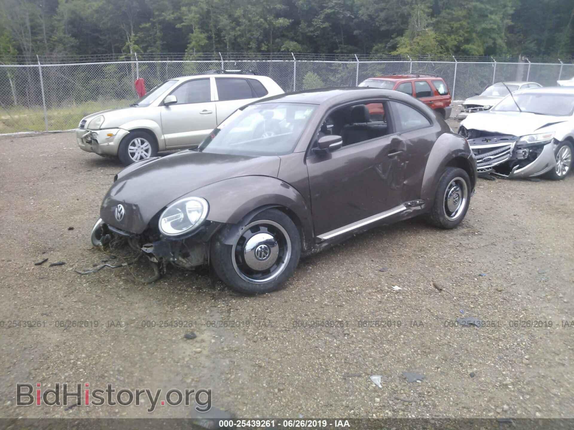 2012 VOLKSWAGEN BEETLE - VIN: 3VWJP7AT4CM644763 - Фото 2
