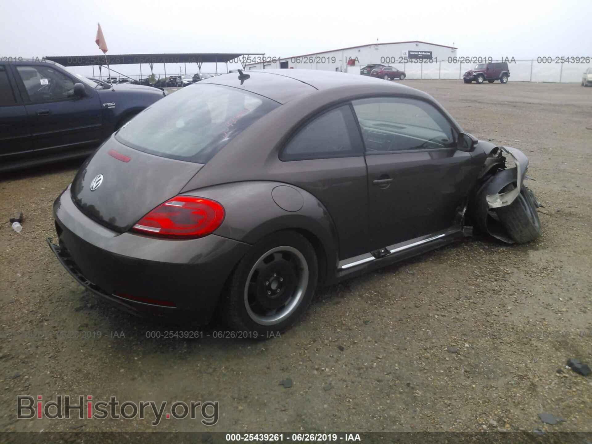 2012 VOLKSWAGEN BEETLE - VIN: 3VWJP7AT4CM644763 - Фото 4