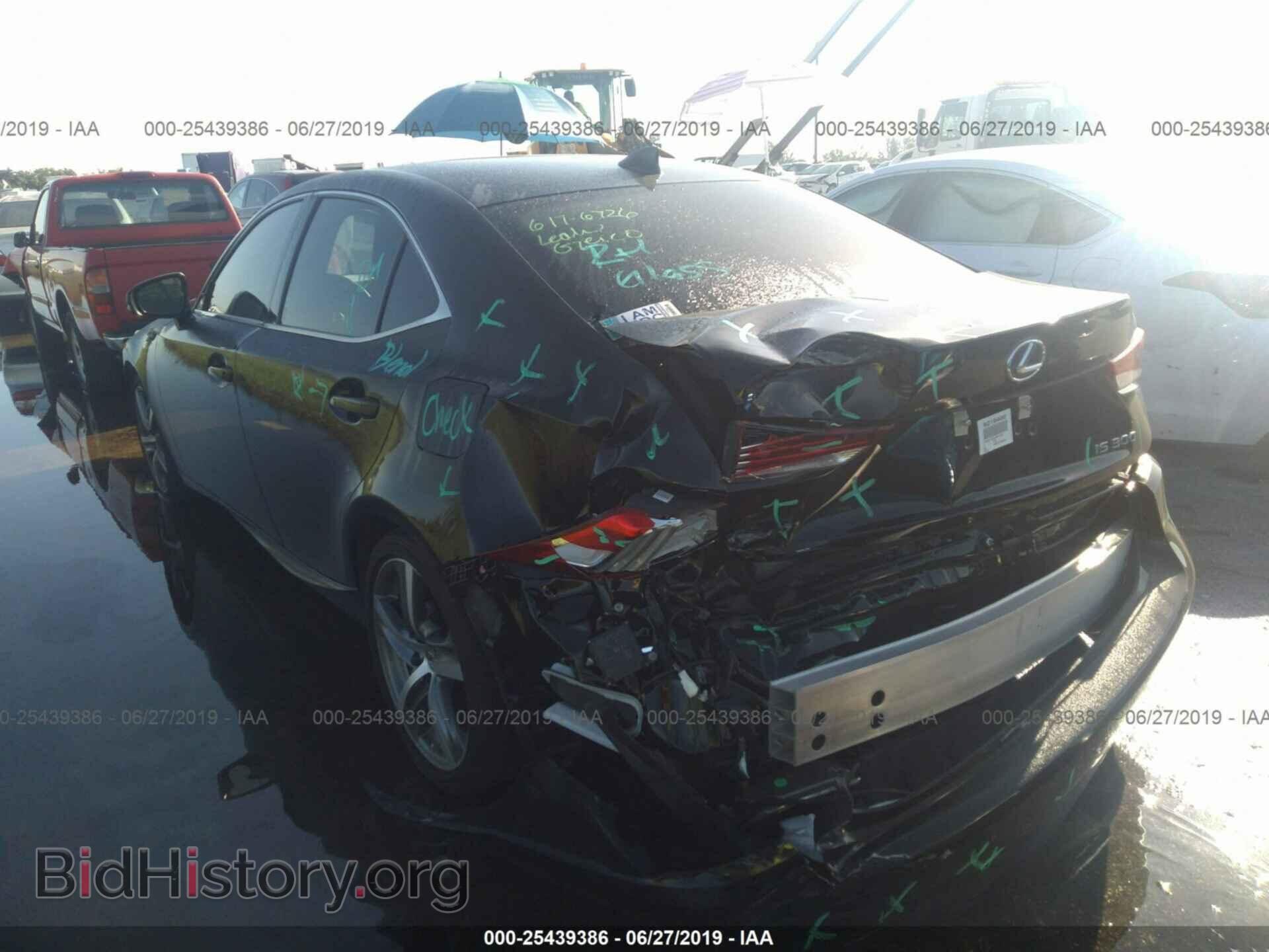 2018 LEXUS IS - VIN: JTHBA1D20J5071497 - Фото 3