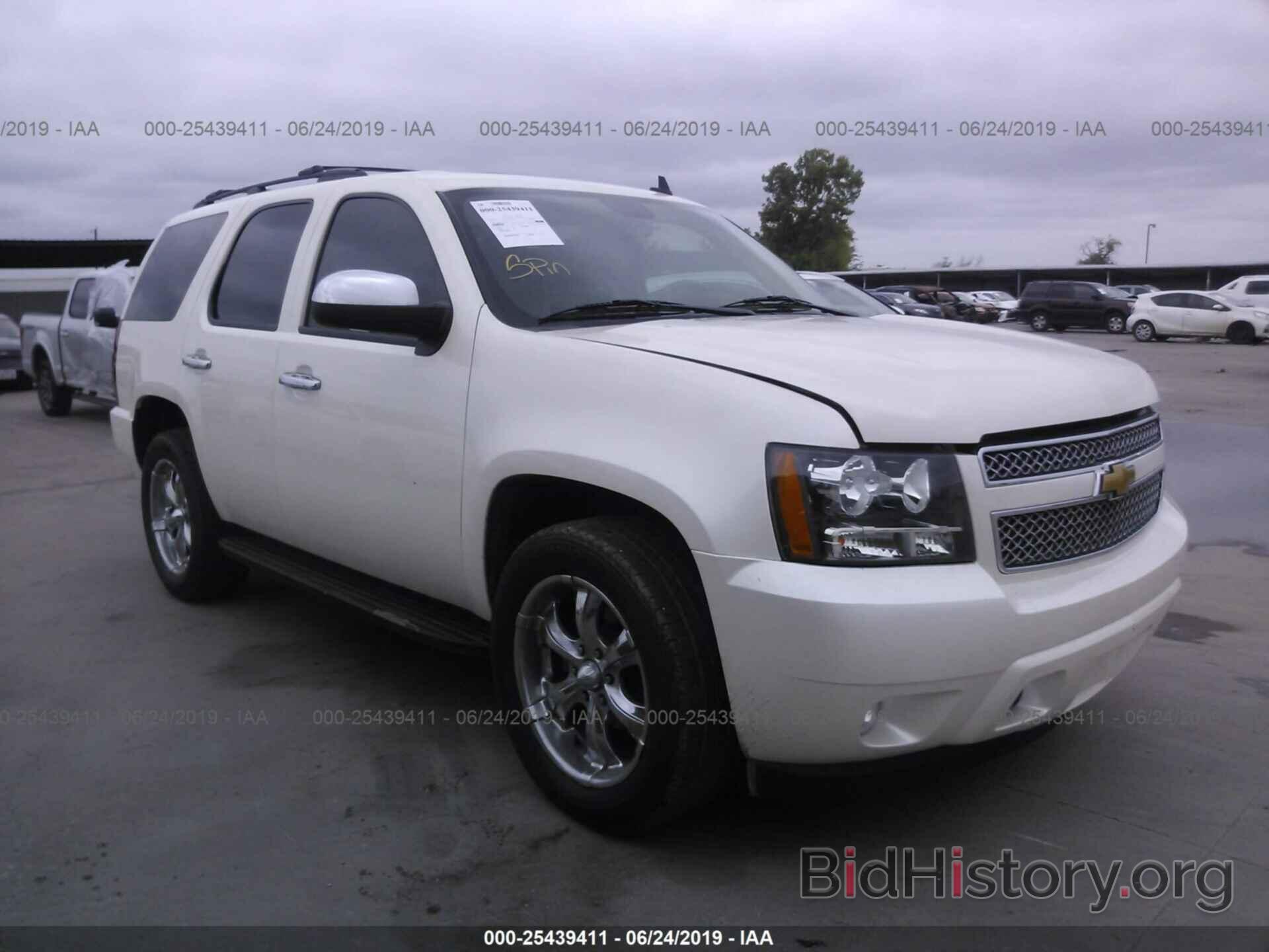 Photo 1GNSCCE05DR107385 - CHEVROLET TAHOE 2013