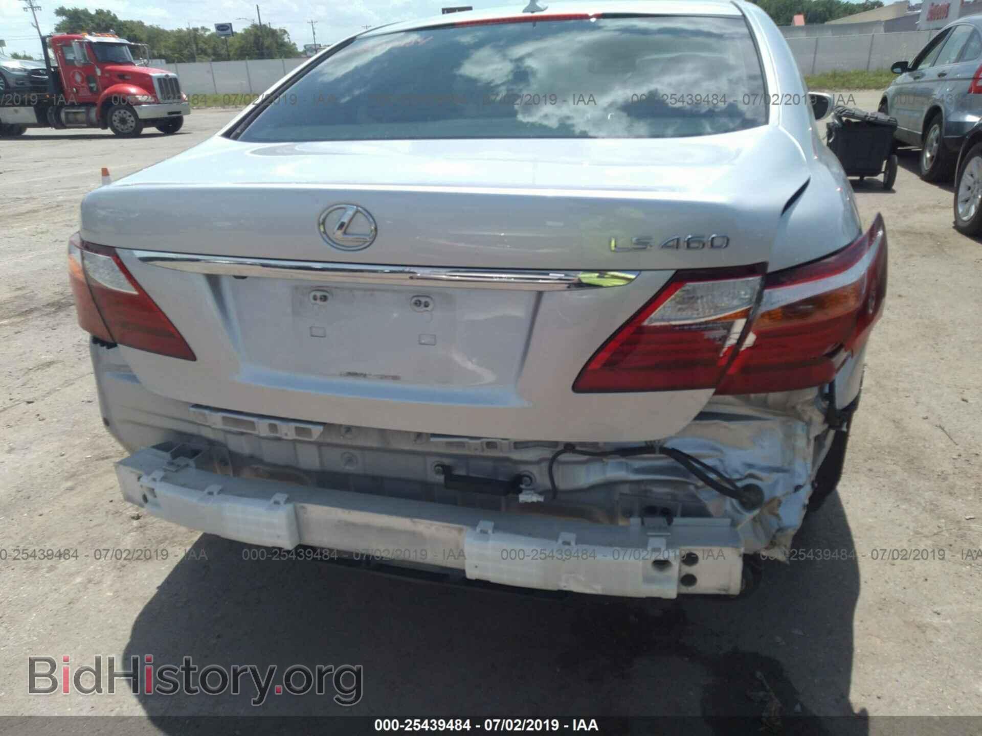 2011 LEXUS LS - VIN: JTHBL5EF8B5107280 - Photo 6