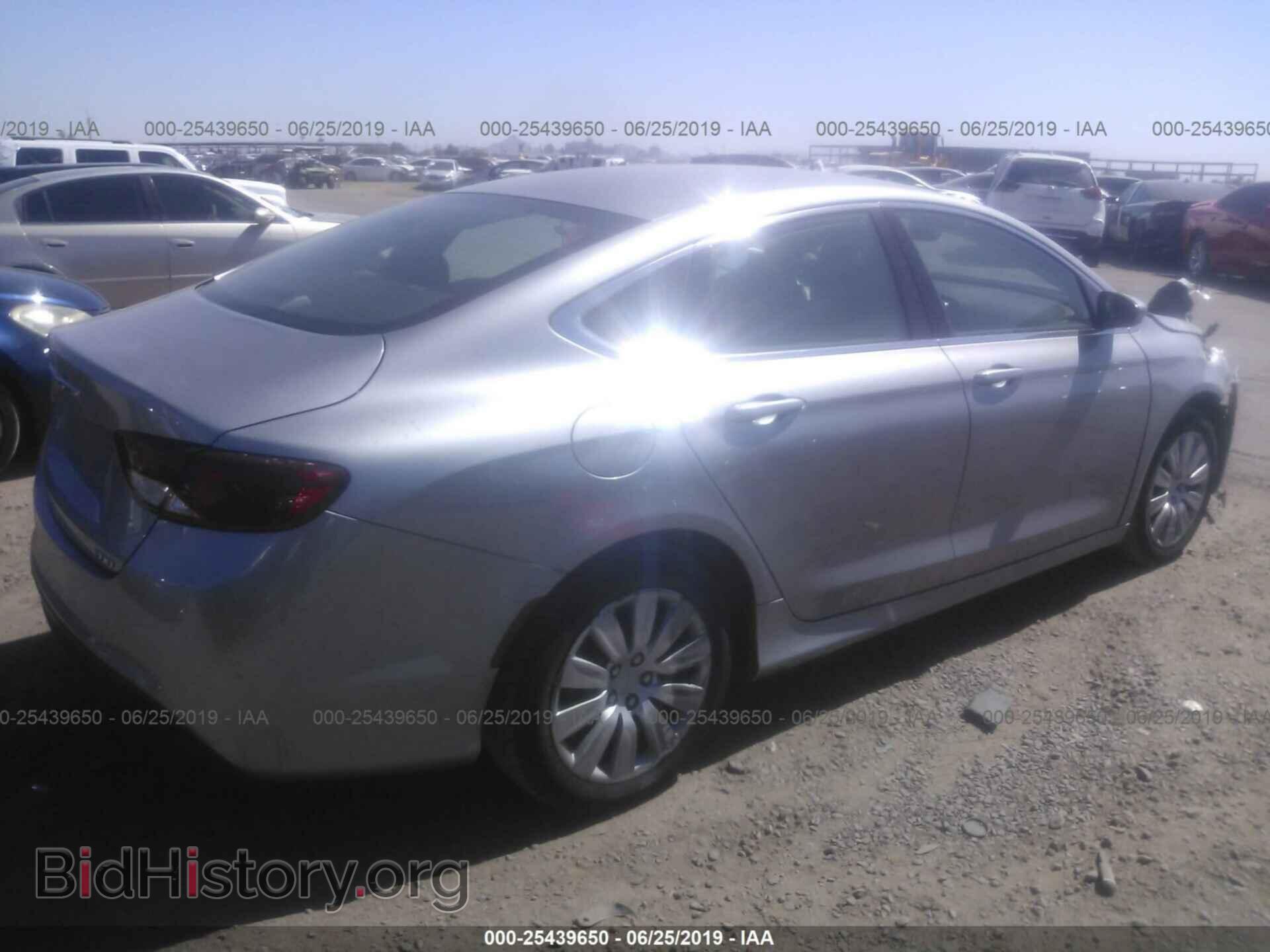 2016 CHRYSLER 200 - VIN: 1C3CCCFB7GN159324 - Photo 4