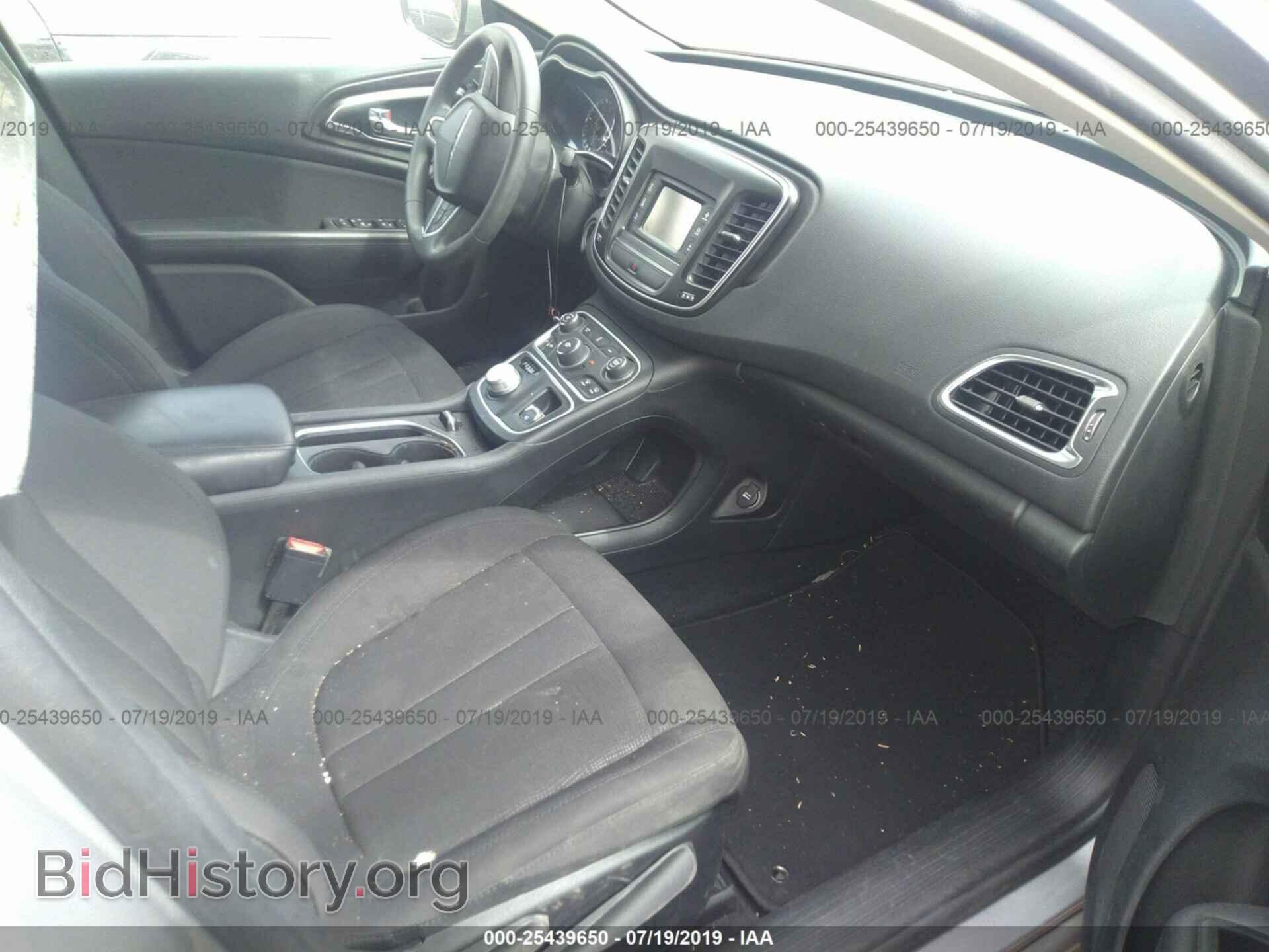 2016 CHRYSLER 200 - VIN: 1C3CCCFB7GN159324 - Photo 5