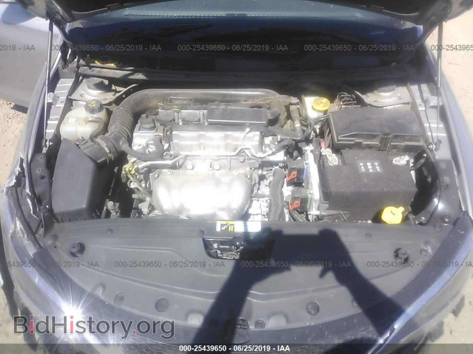 2016 CHRYSLER 200 - VIN: 1C3CCCFB7GN159324 - Photo 10