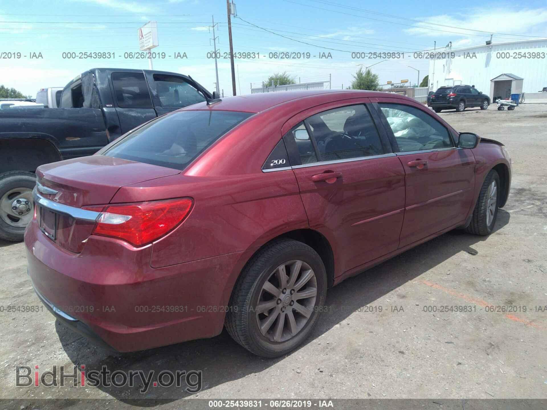 2013 CHRYSLER 200 - VIN: 1C3CCBBG9DN703071 - Фото 4