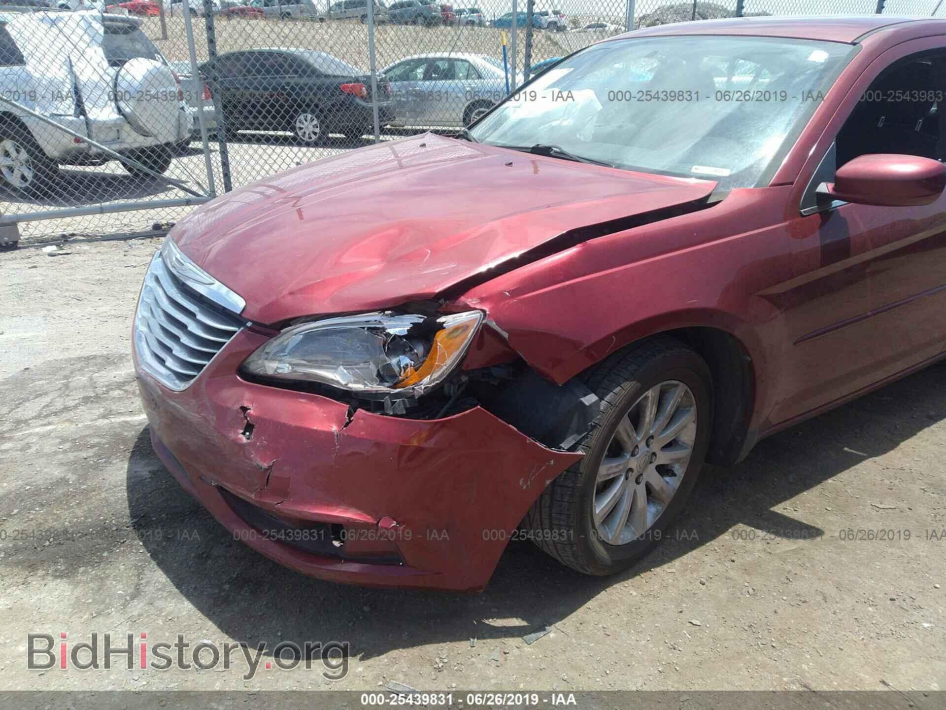 2013 CHRYSLER 200 - VIN: 1C3CCBBG9DN703071 - Фото 6