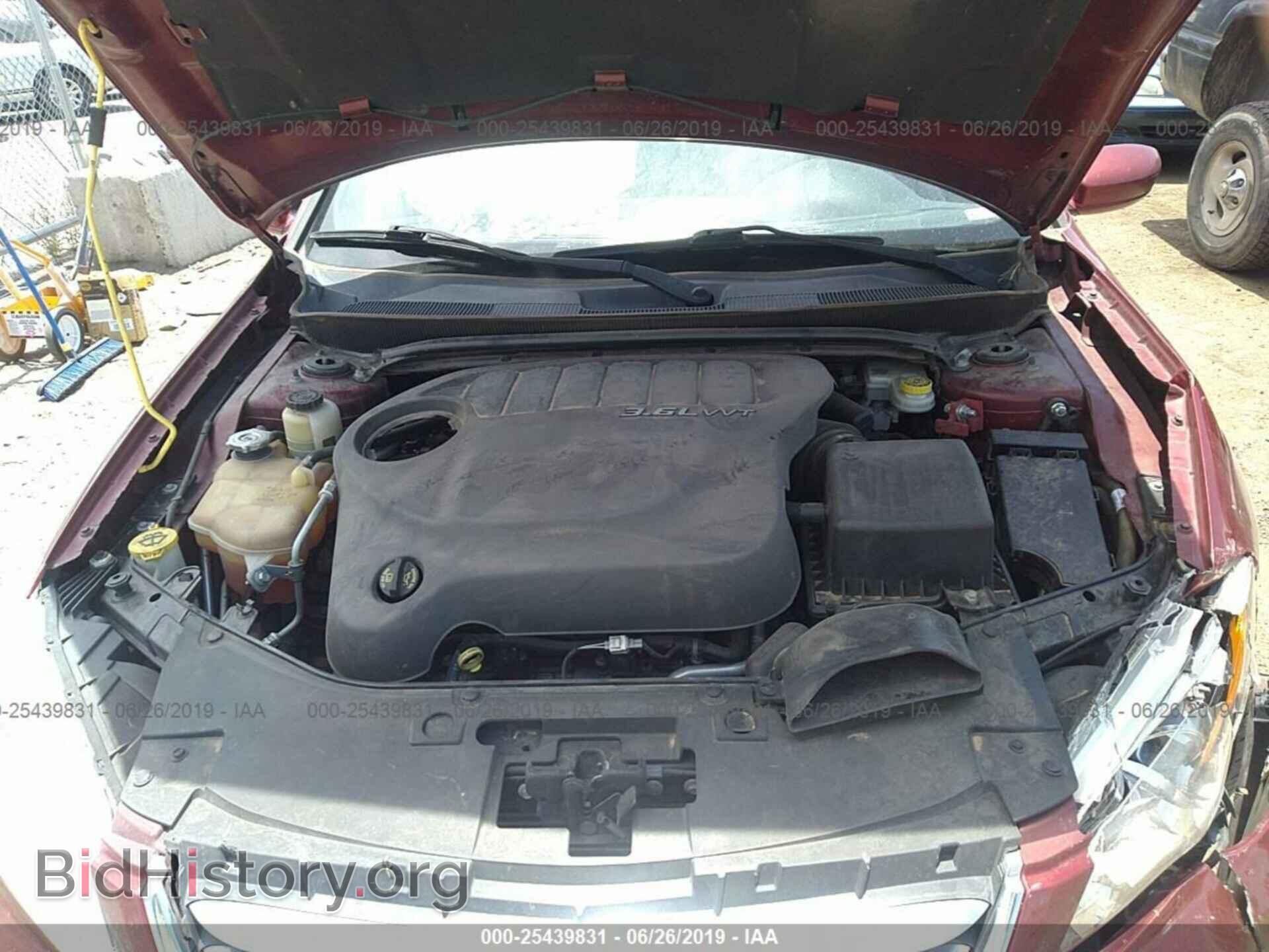 2013 CHRYSLER 200 - VIN: 1C3CCBBG9DN703071 - Фото 10