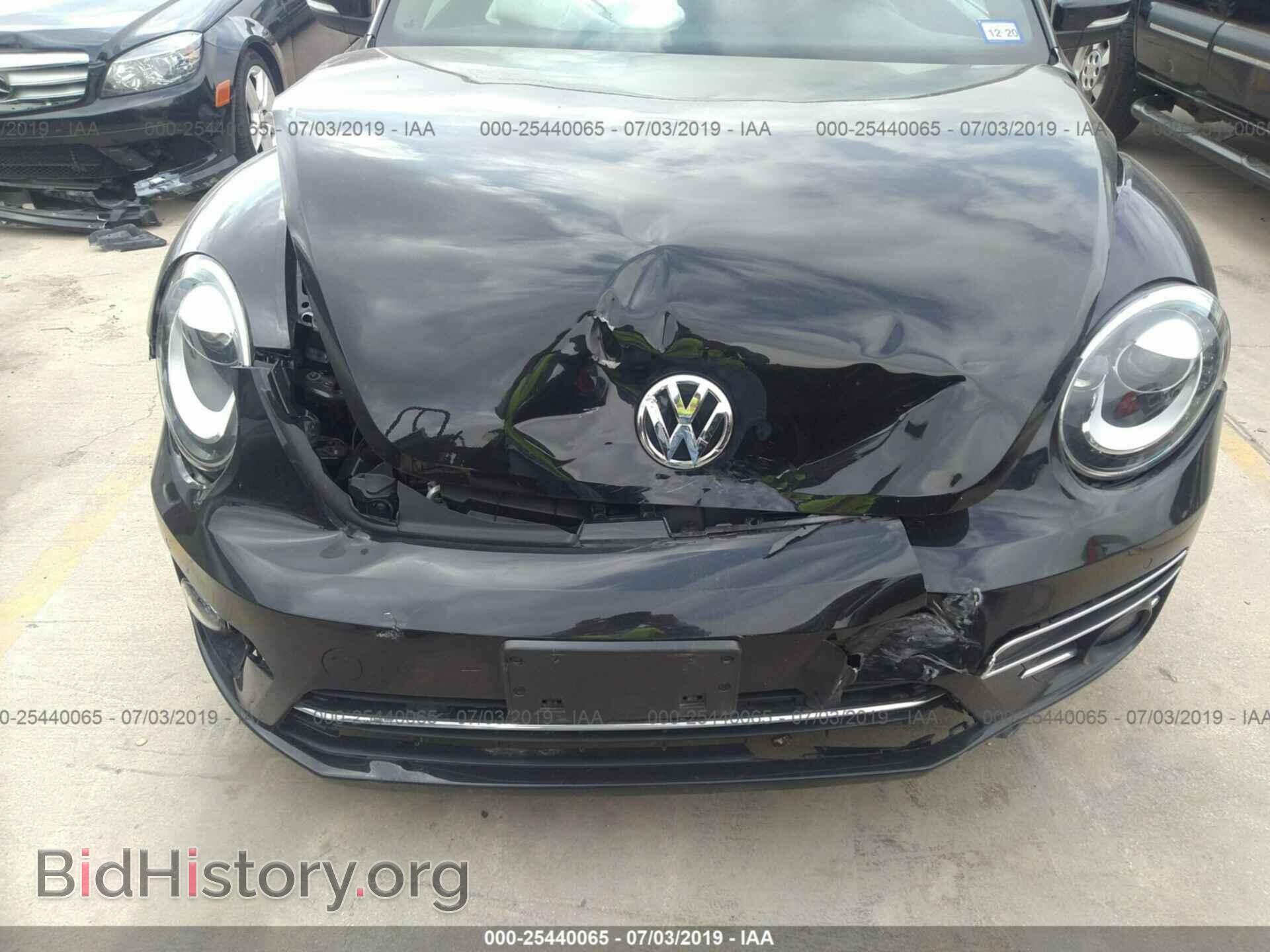 2019 VOLKSWAGEN BEETLE - VIN: 3VWFD7AT2KM703029 - Фото 6