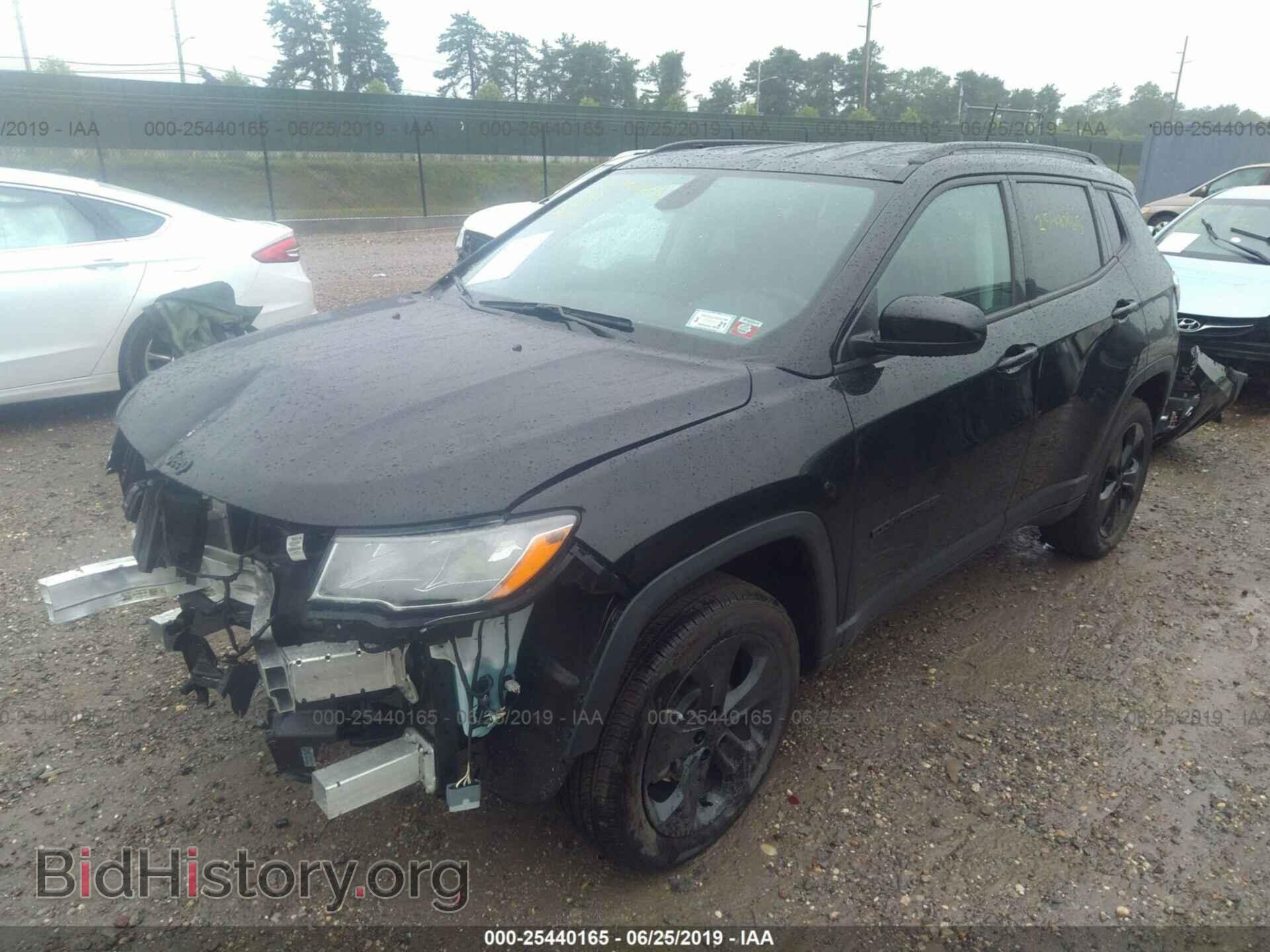 2019 JEEP COMPASS - VIN: 3C4NJDBB6KT602187 - Фото 2