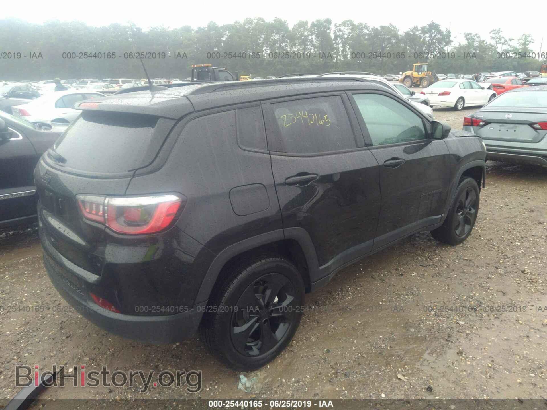 2019 JEEP COMPASS - VIN: 3C4NJDBB6KT602187 - Фото 4
