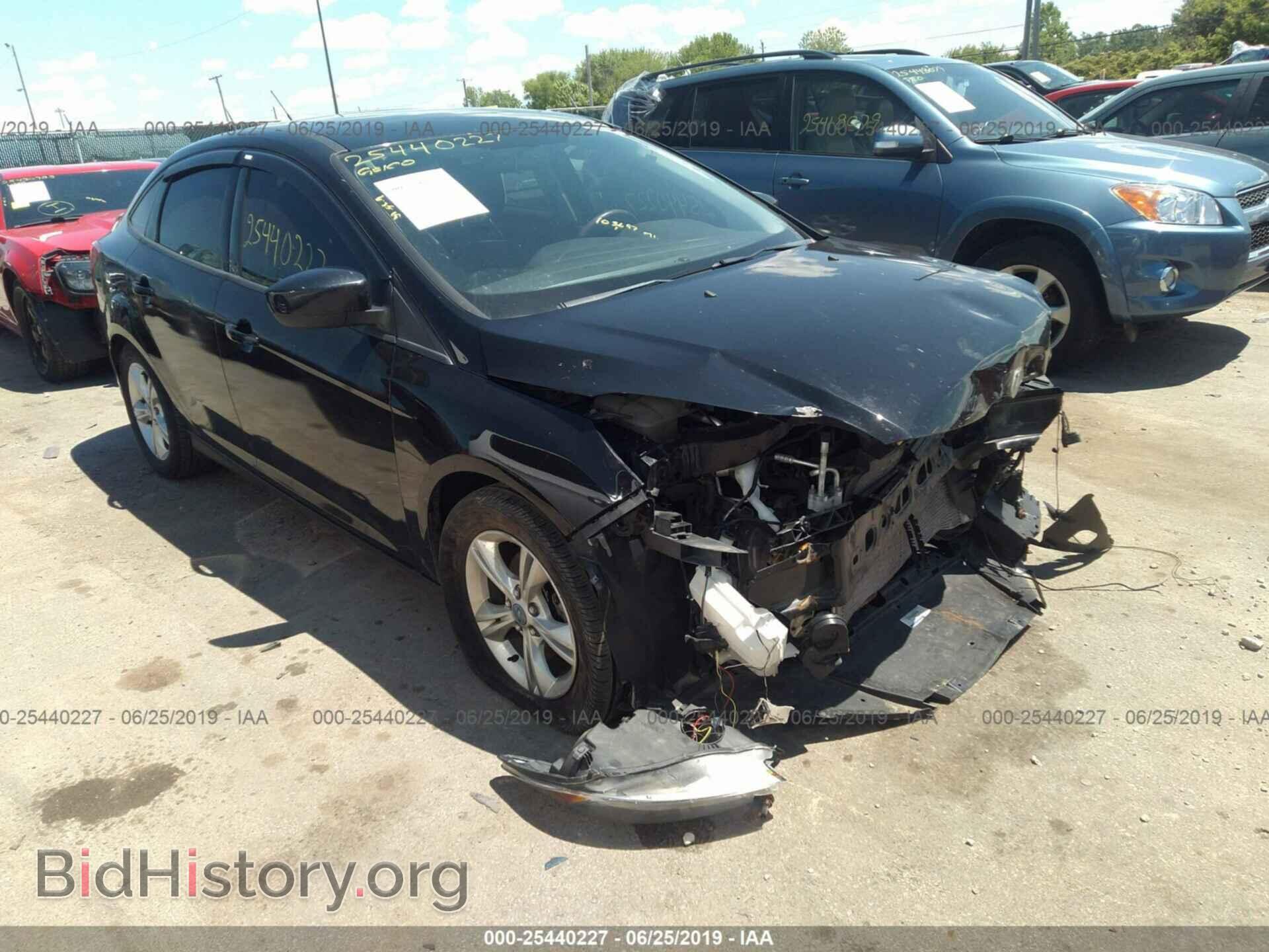 Photo 1FAHP3F24CL255400 - FORD FOCUS 2012