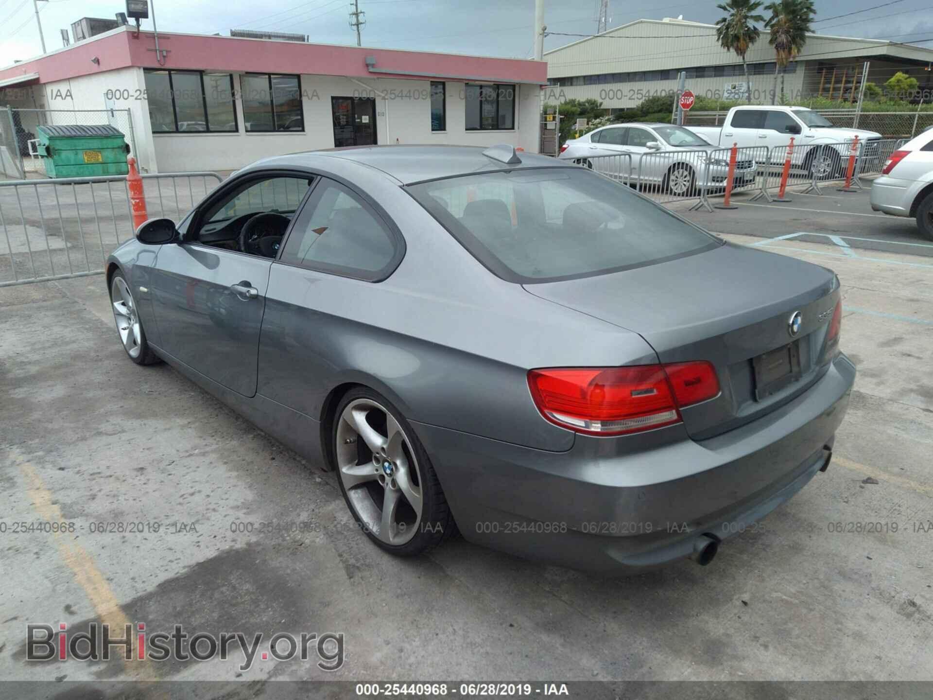 2009 BMW 335 - VIN: WBAWB73599P044813 - Фото 3