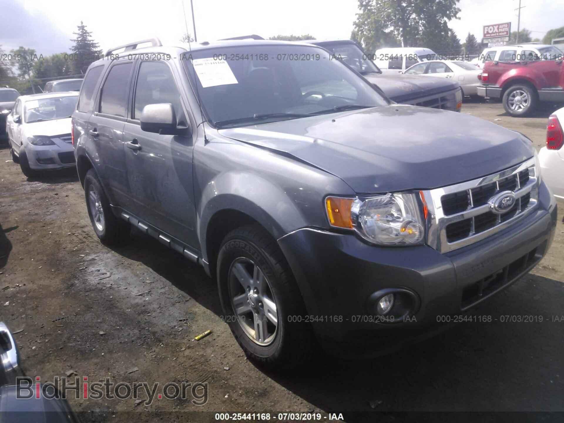 Фотография 1FMCU0D76BKA43365 - FORD ESCAPE 2011