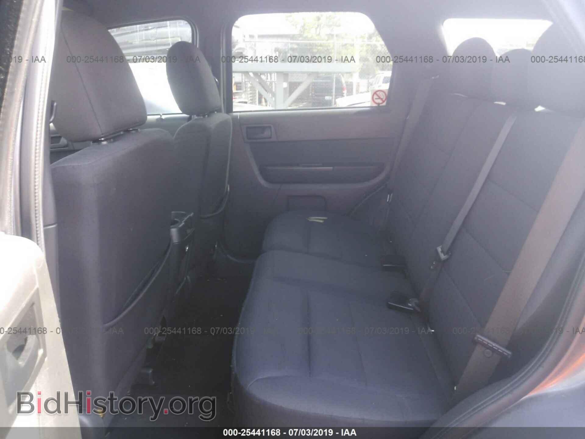 2011 FORD ESCAPE - VIN: 1FMCU0D76BKA43365 - Фото 8