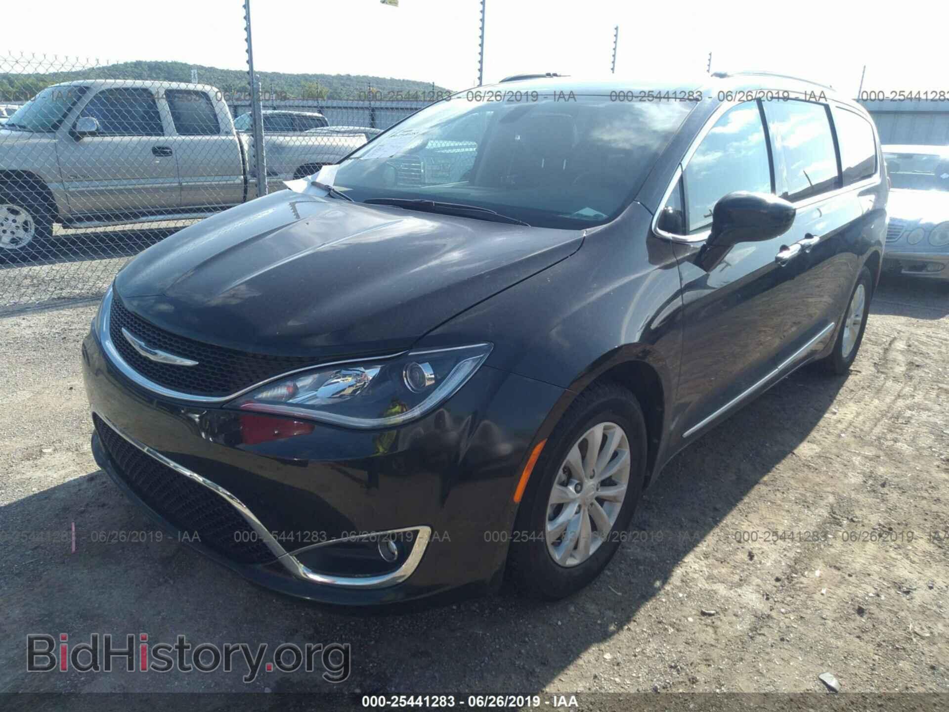 2017 CHRYSLER PACIFICA - VIN: 2C4RC1BG8HR593977 - Photo 2